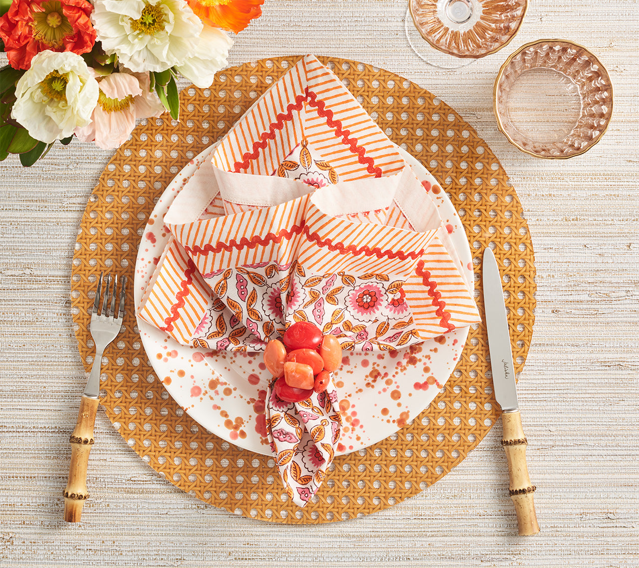 Premium Reed Placemats Set of 4 - Natural Woven Table Mats for Dining, Kitchen, and Outdoor Use - Eco-Friendly Home Decor for Everyday Meals and Special Occasions