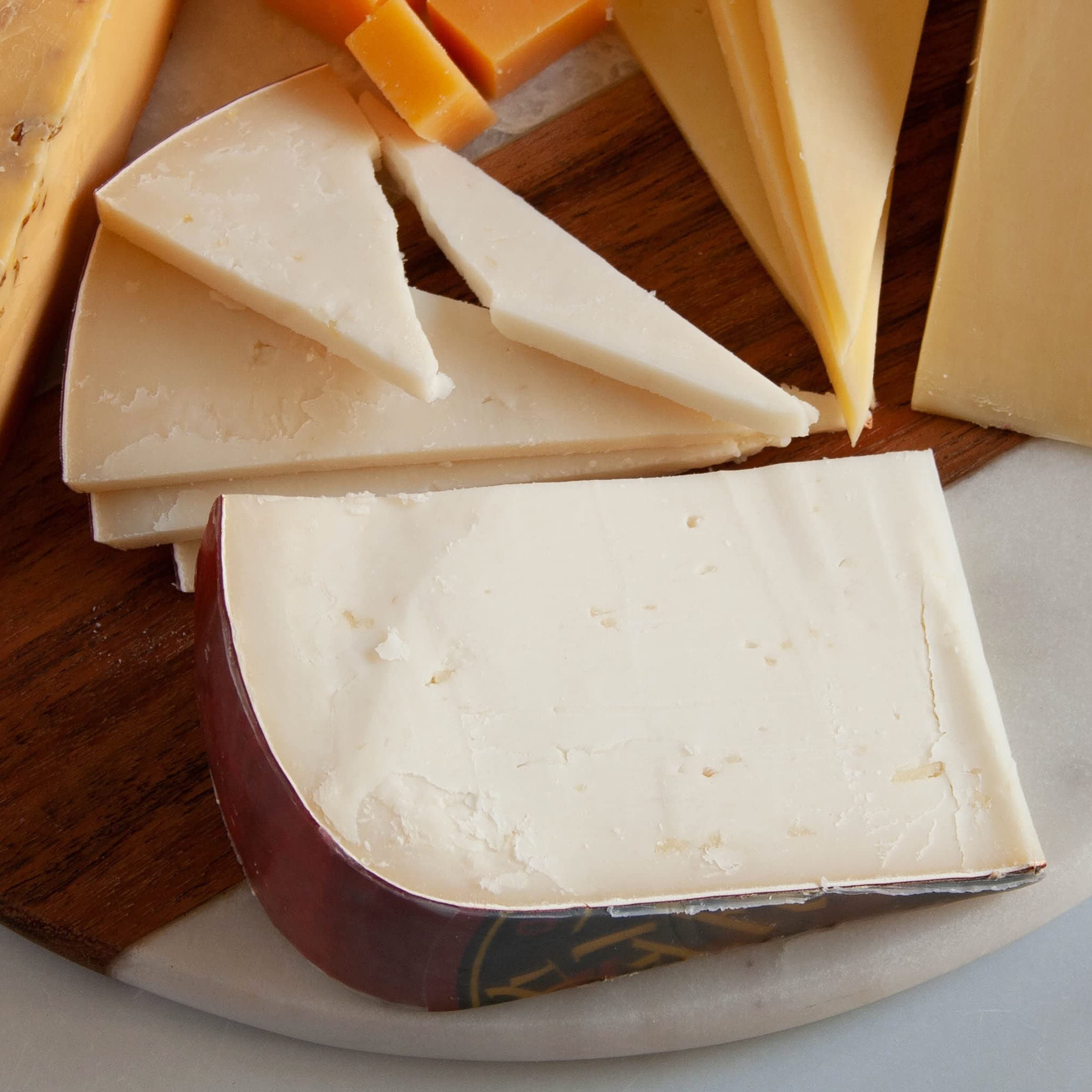 Premium Dutch Cheese Gift Box - Aged Beemster Gouda, Leyden, Dorothea & Red Wax Gouda Cheese Assortment | Gourmet Cheese Board, Wine Pairing & Charcuterie Platter