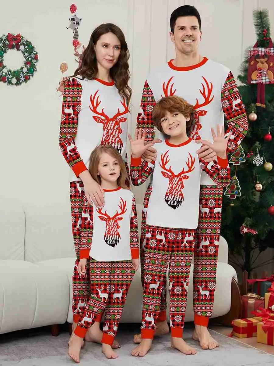 Reindeer Head Christmas Matching Family Pajamas Set - Cozy Holiday PJS for Family Photos & Festive Gatherings