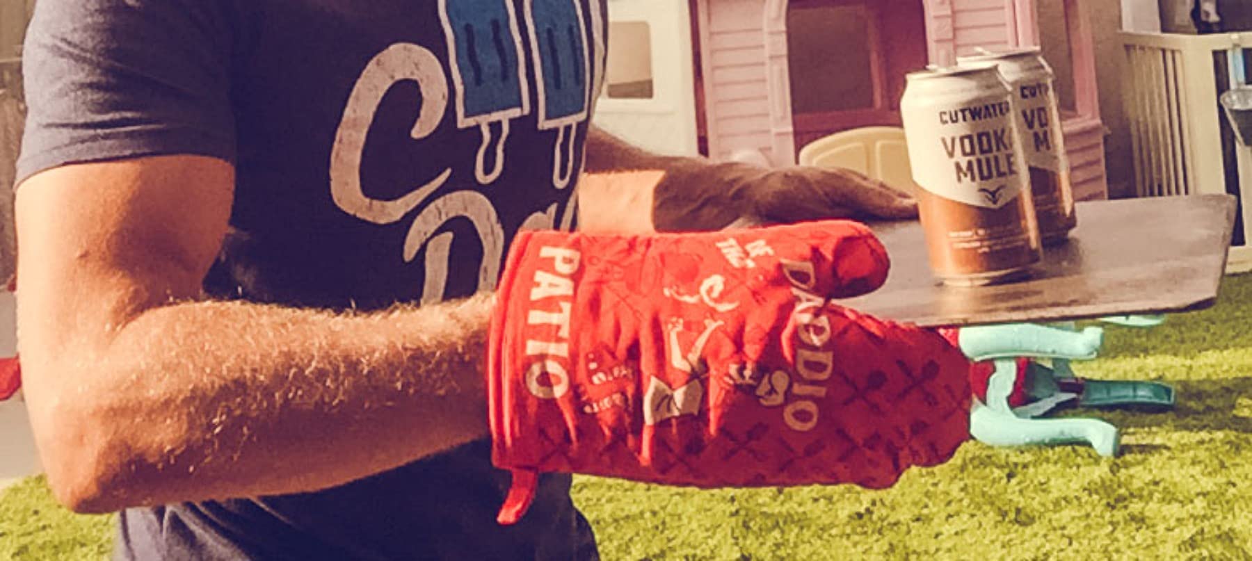 Funny BBQ Oven Mitt - Crazy Dog T-Shirts Daddio of The Patio Design - Heat Resistant Grilling Glove for Fathers Day, Backyard Cooking & Kitchen Use - Red Novelty Dad Joke Gift for Grill Masters & Home Chefs