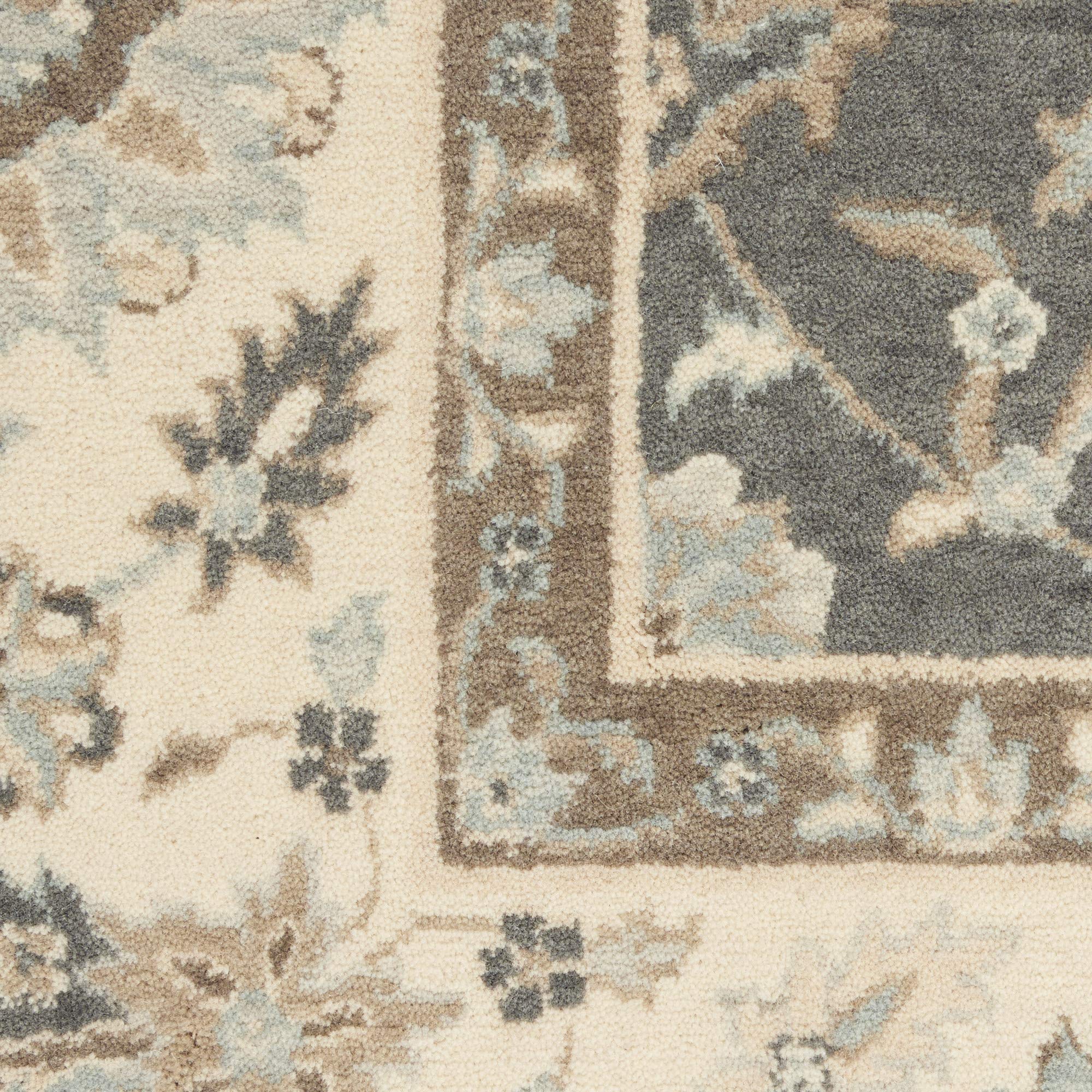 Nourison Living Treasures Persian Grey/Ivory 2'6