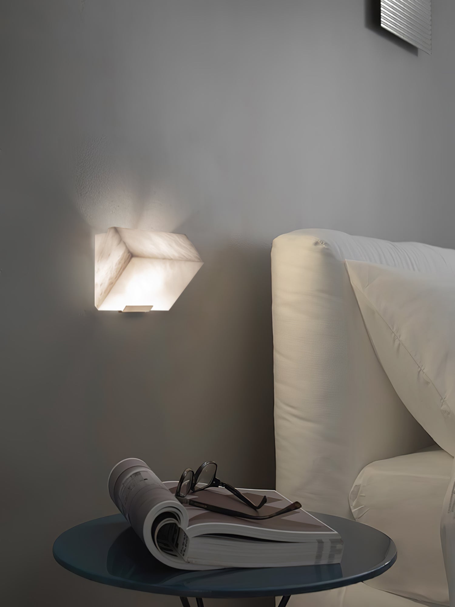 Alabaster Staircase Plug-in Wall Lamp - Modern Plug-in Sconce Lighting for Hallway, Bedroom & Staircase Decor