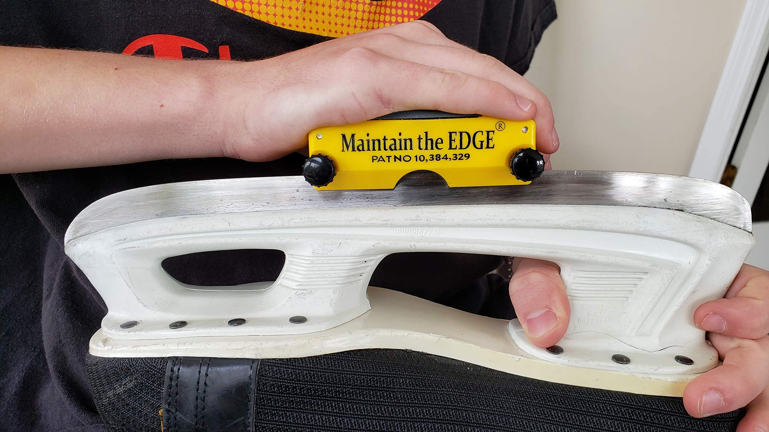 Professional Handheld Hockey Skate Sharpener - Portable Ice Skate Blade Sharpening Tool for Hockey Players - Perfect for On-the-Go Maintenance at Rinks & Home Practice