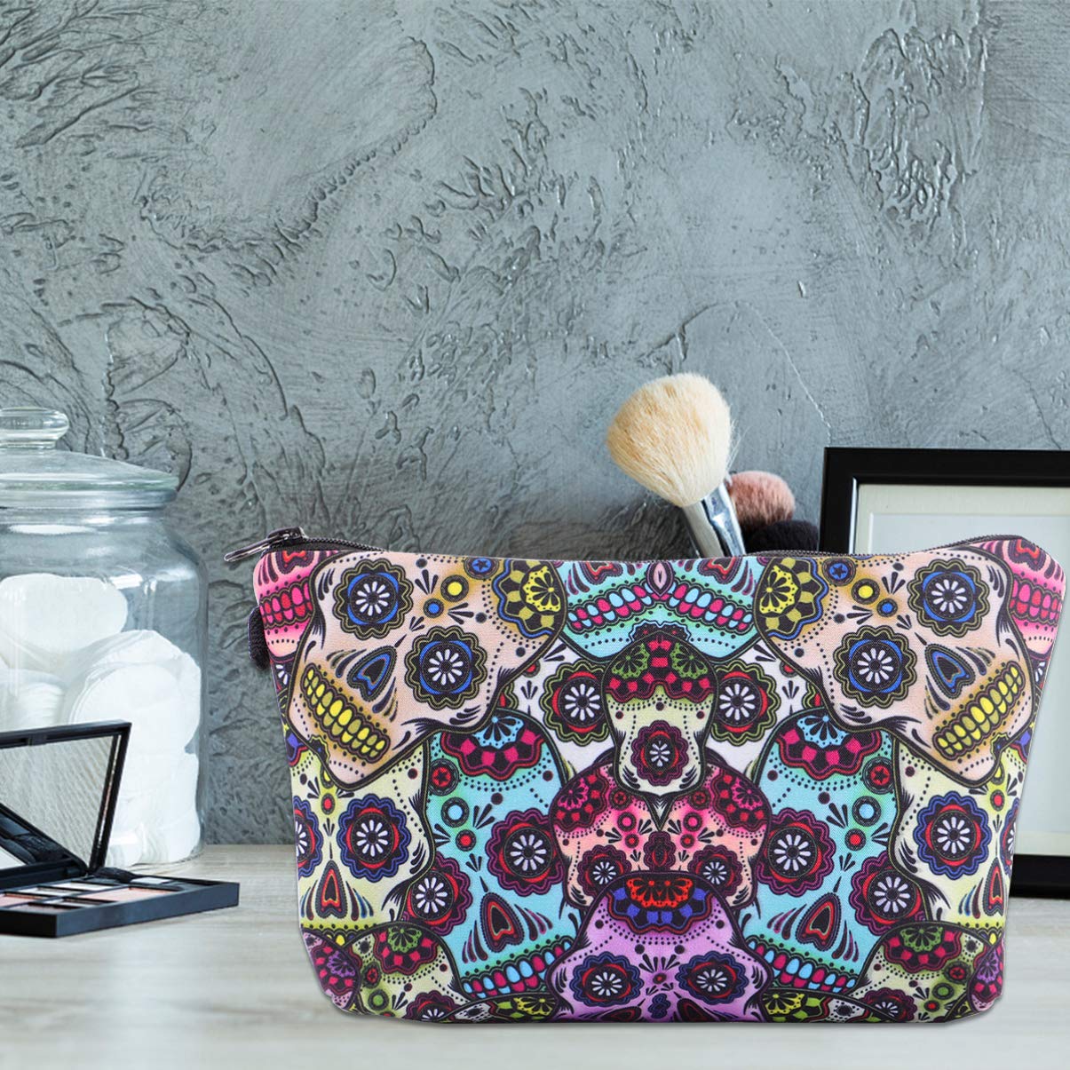 Skull Pattern Cosmetic Makeup Bag for Women - Waterproof Travel Toiletry Pouch & Beauty Organizer - Perfect for Gym, Vacation, and Daily Essentials Storage
