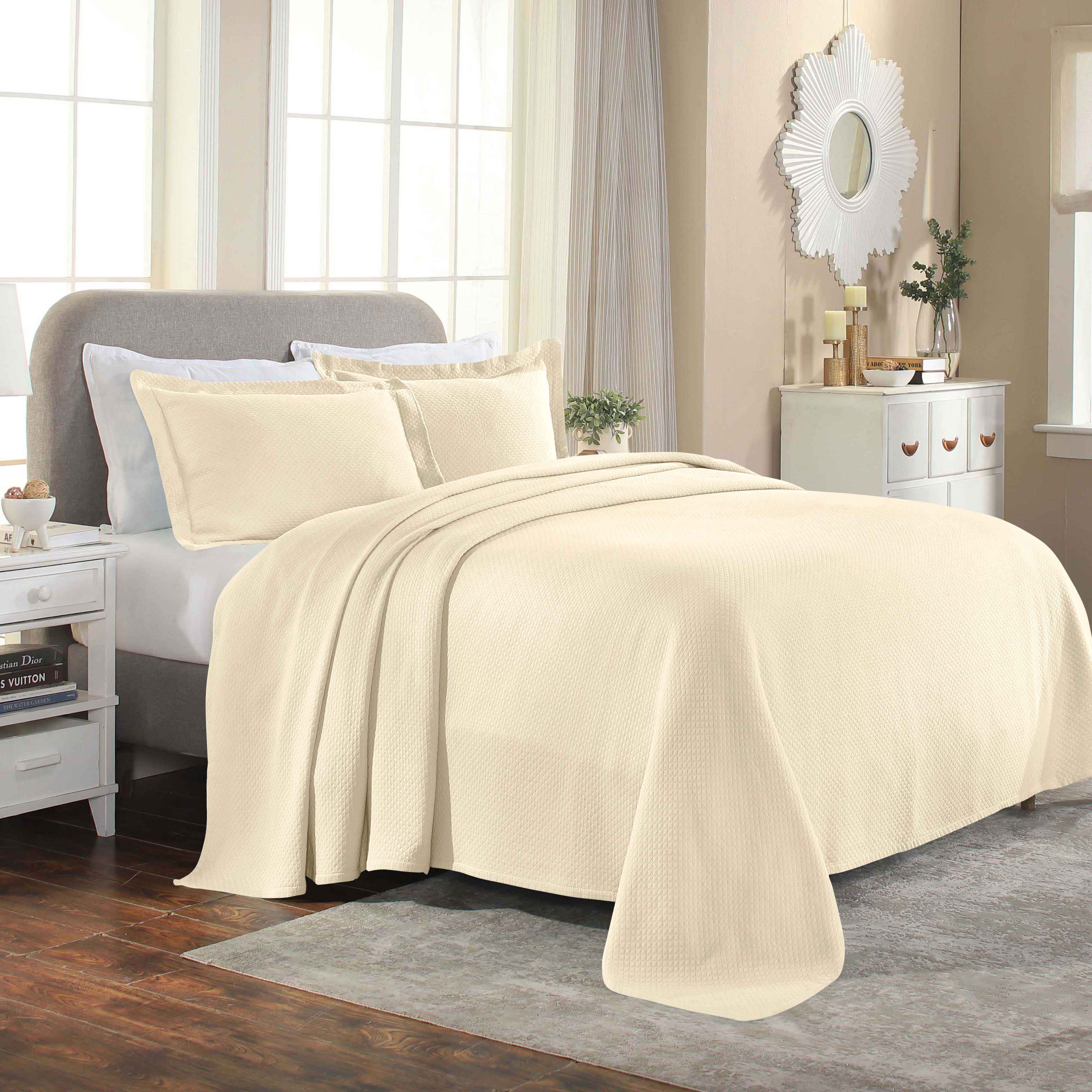 Luxury Jacquard Matelassé Cotton Diamond Solitaire Bedspread Set - Queen Size Bedding Coverlet for Master Bedroom, Guest Room & Hotel Decor