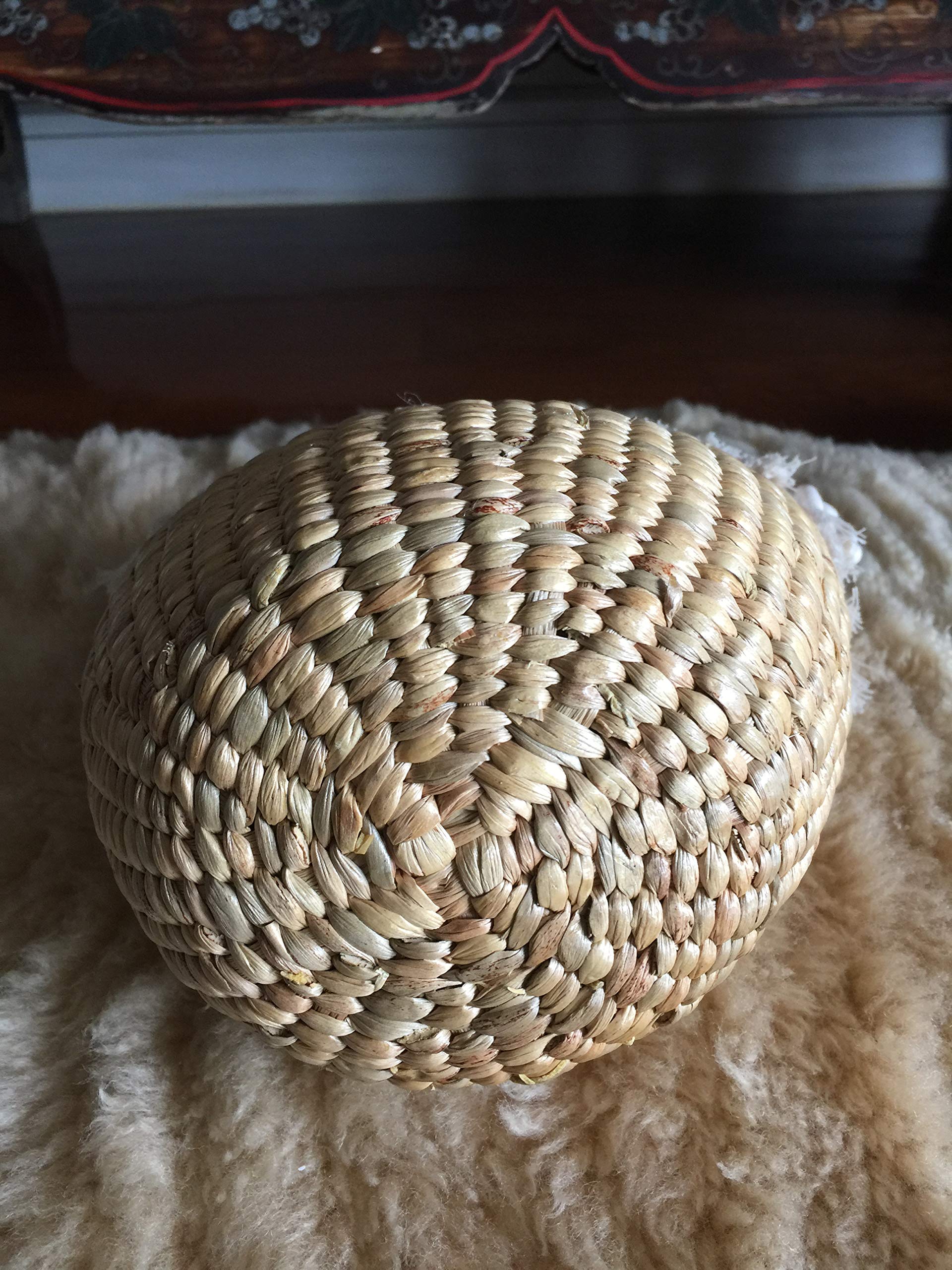 Handwoven Straw Tote Bag with Tassel - Natural Beach Bag for Women, Summer Shopping Purse & Small Basket Bag | Perfect for Beach Outings, Picnics, and Summer Fashion Accessories