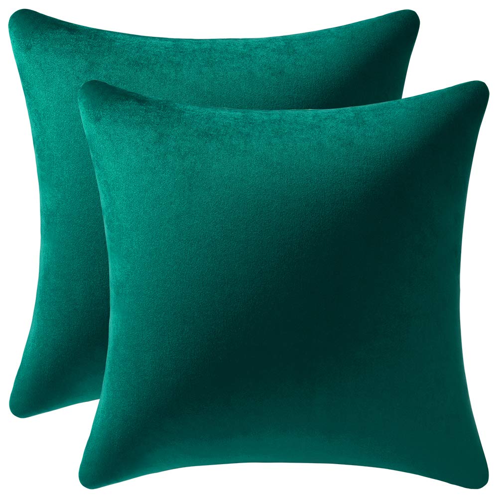 DEZENE 26x26 Inch Velvet Euro Pillow Covers - 2 Pack Soft Square Couch Pillow Shams for Living Room, Sofa & Bed - Oversized Decorative Throw Pillow Cases in Green - Perfect for Home Decor, Cozy Comfort & Stylish Accents