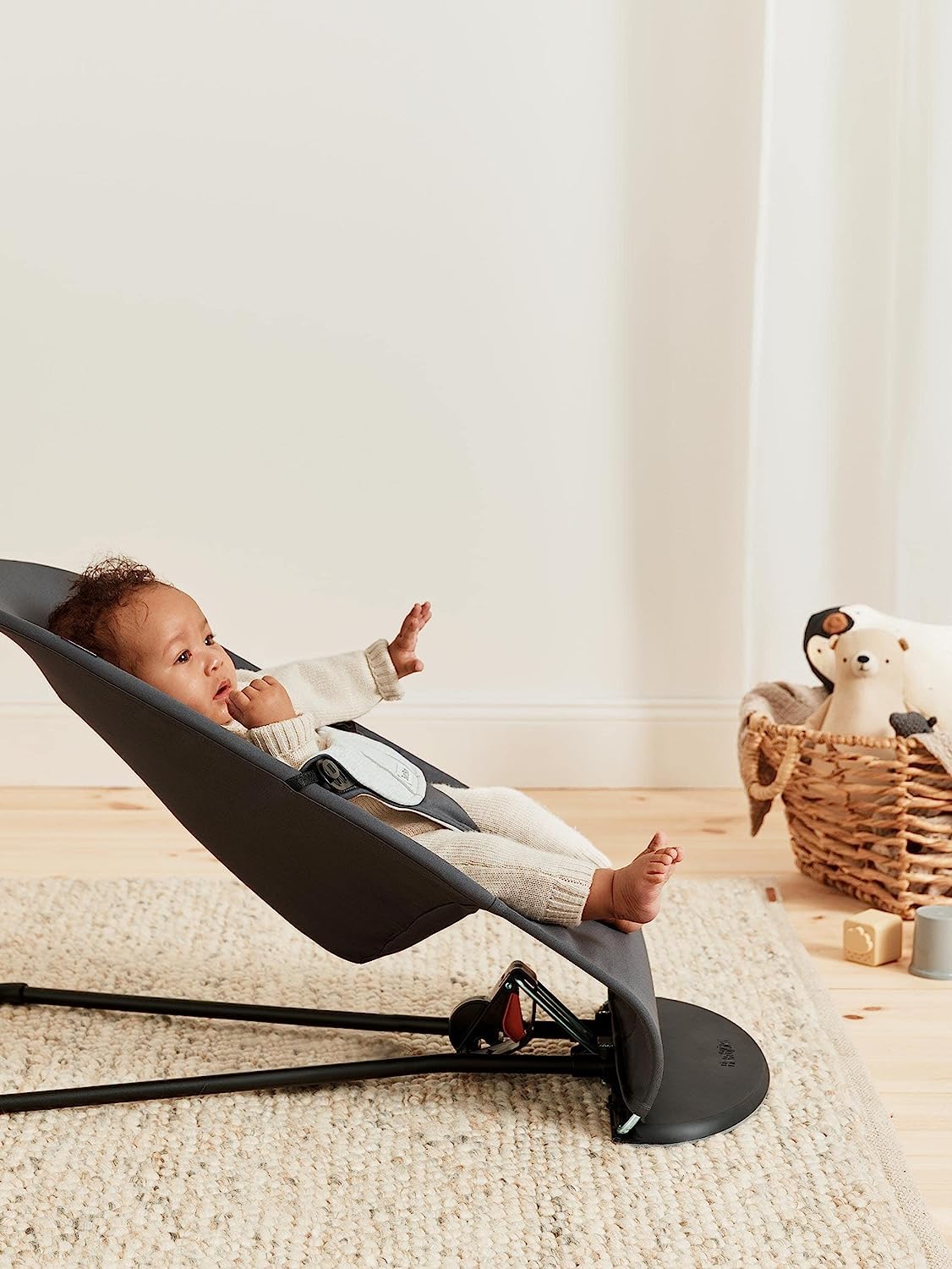 BabyBjörn Bouncer Balance Soft - Adjustable Baby Bouncer & Toddler Chair (8-29 lbs) - 4-Position Reclining, Lightweight & Portable - Dark Gray/Gray Woven Fabric - Perfect for Nursery, Living Room & Travel