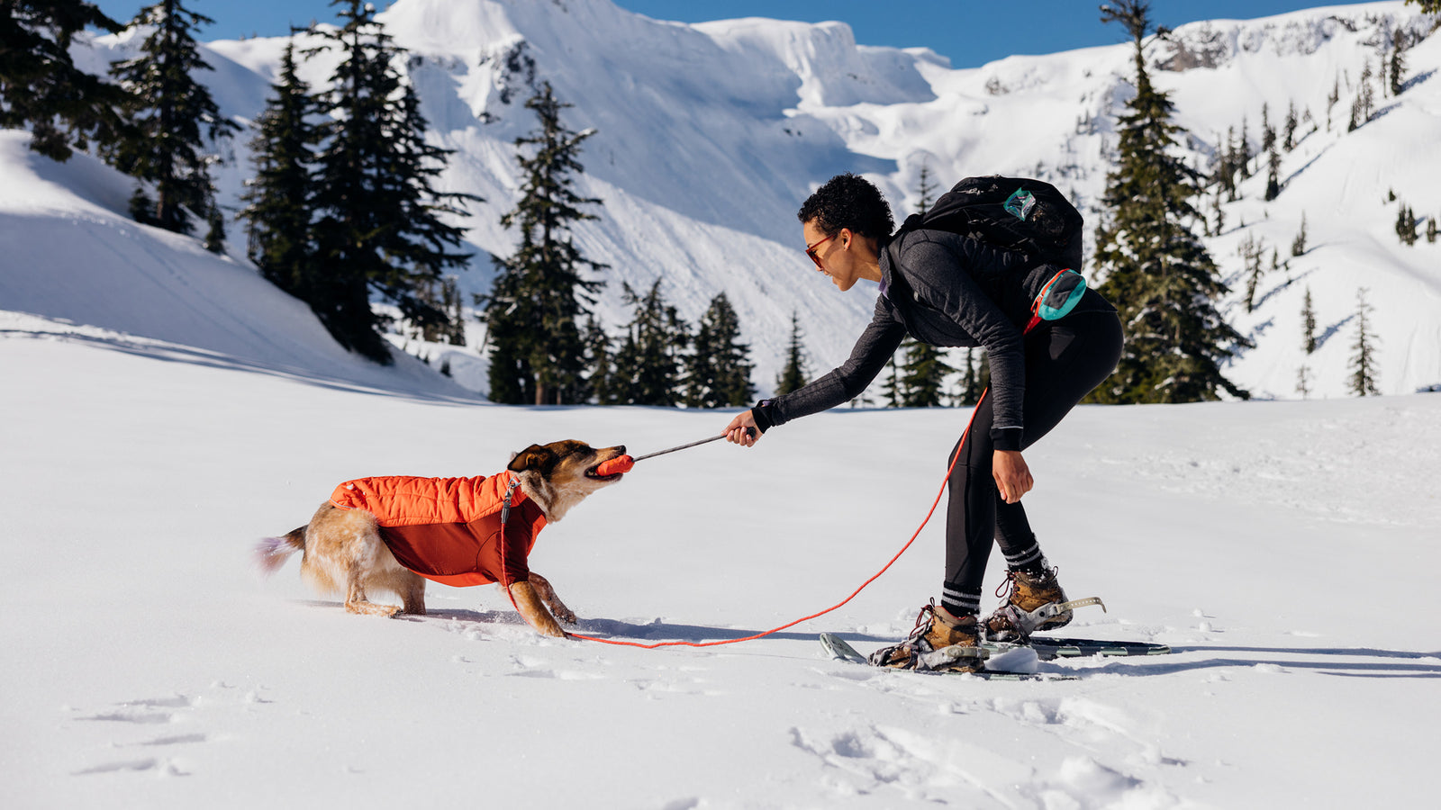 Ruffwear® Huck a Cone® Naranja Salamandra (Salamander Orange) - Durable Fetch, Toss & Bounce Dog Toy for Outdoor Play, Training and Water Fun | Interactive Play for Dogs at Parks, Beaches & Backyards