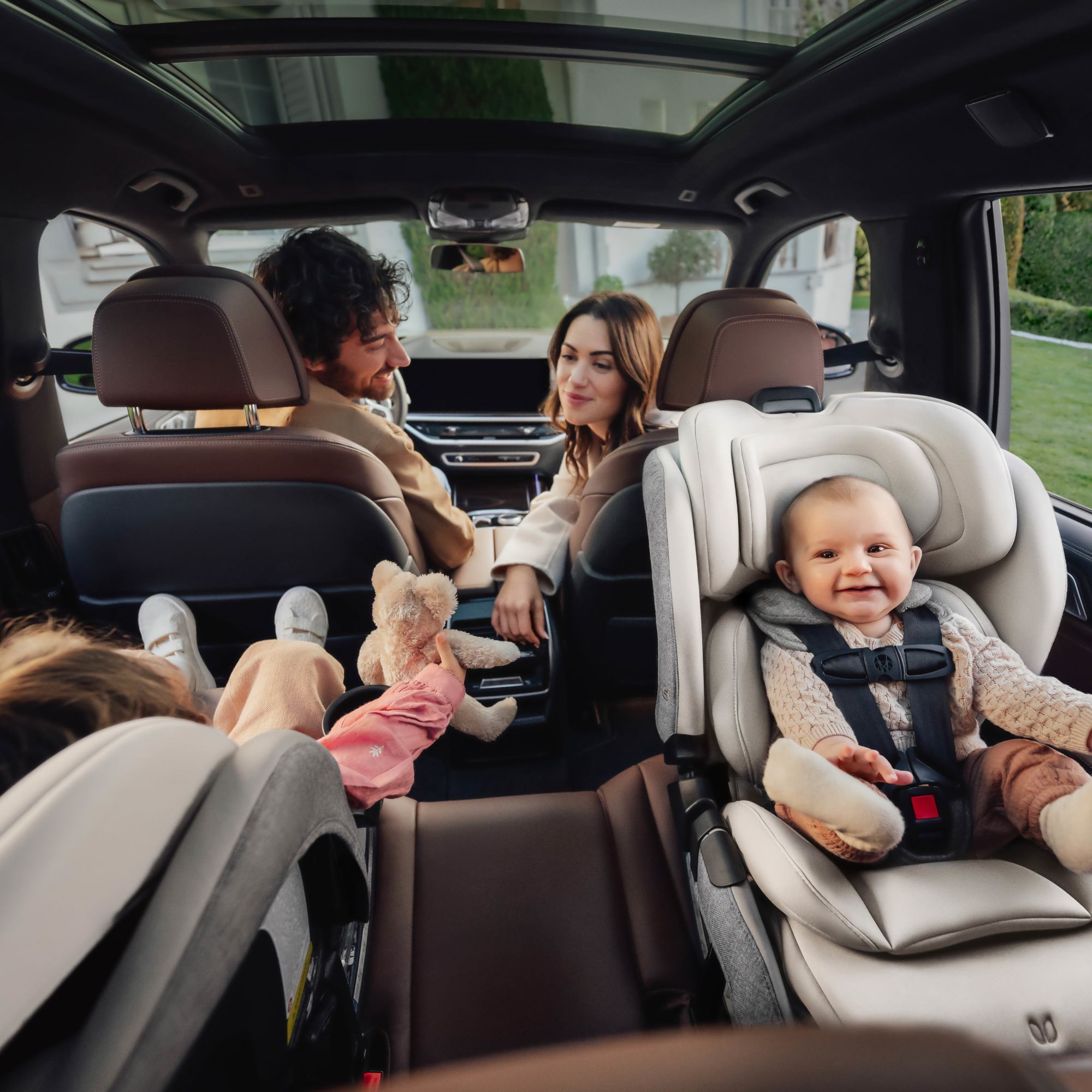 Romer Veni Convertible Car Seat for Babies & Toddlers - 3-in-1 Rear Facing, Forward Facing & Booster - Safe & Comfortable for Travel, School & Family Road Trips