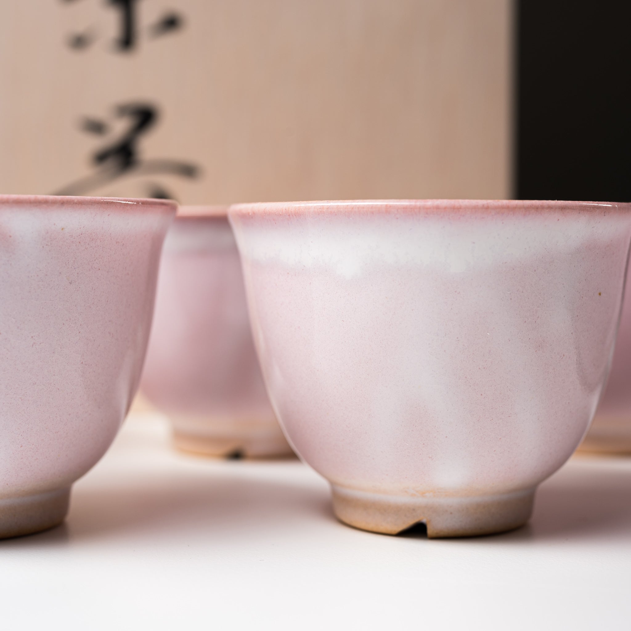 Premium Tenryu Kiln Hagi Ware Japanese Tea Set with Wooden Box - Milky Pink Ceramic for Matcha & Sencha - Perfect for Traditional Tea Ceremonies & Home Decor