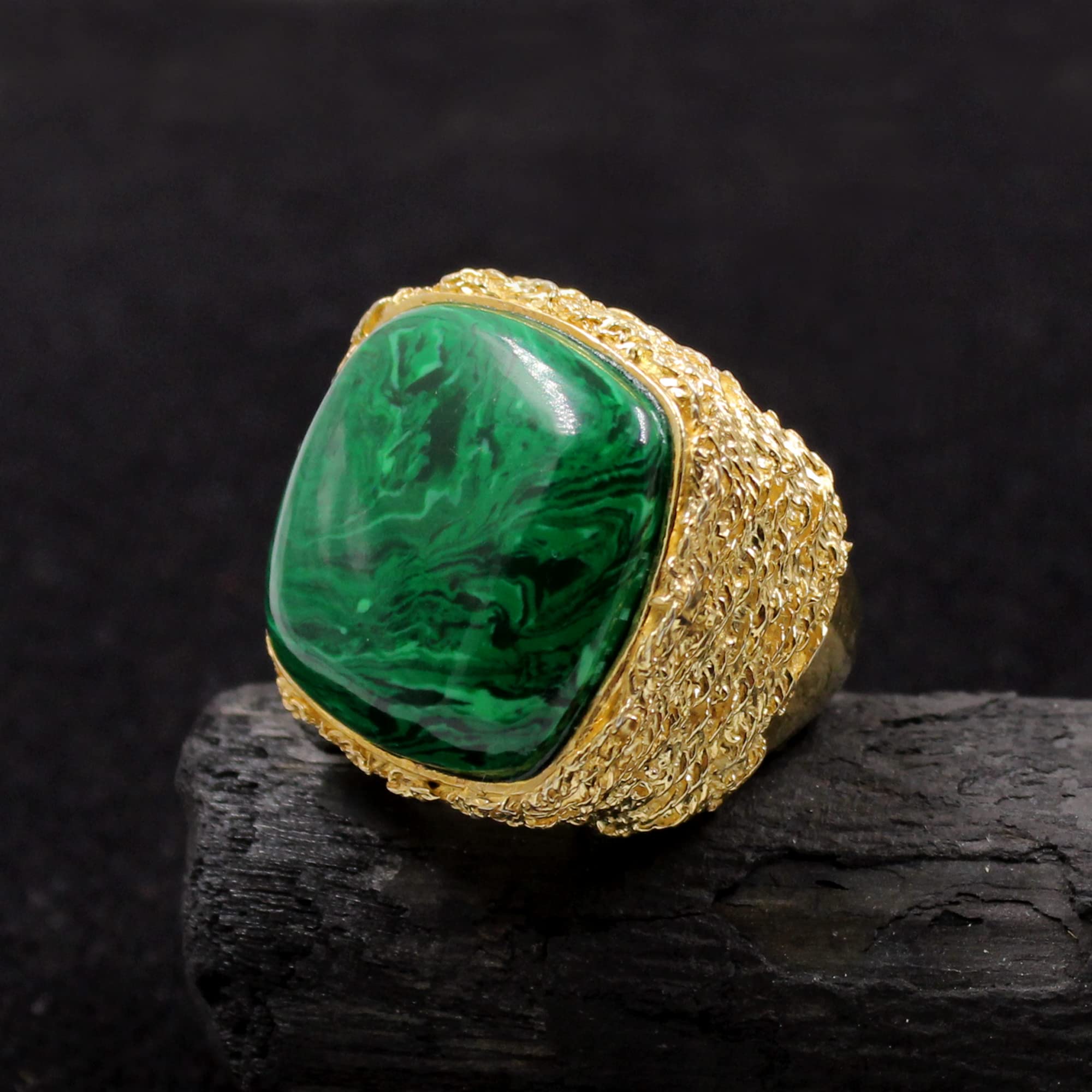 Malachite Ring for Men & Women - Unisex Green Malachite Textured Cocktail Ring in 925 Sterling Silver (Rose Gold Plated, Size 9) - Perfect Anniversary Gift for Him or Her, Ideal for Weddings, Parties & Special Occasions