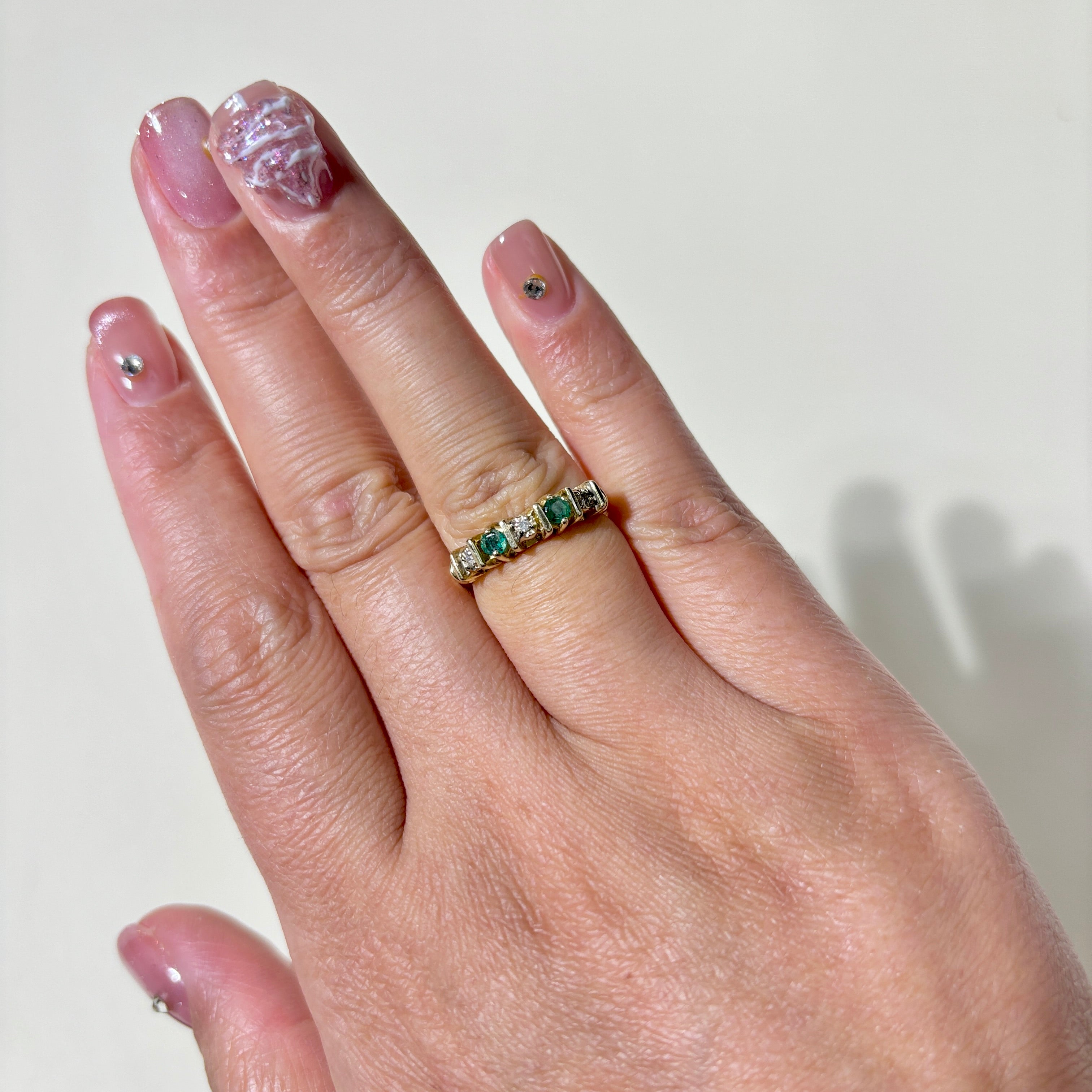 14K Yellow Gold Emerald and Diamond Ring - 0.16ct Emerald & 0.02ctw Diamond Accents - Size 5 - Elegant Birthstone Jewelry for Women, Perfect for Anniversary, Engagement and Special Occasion Gifts