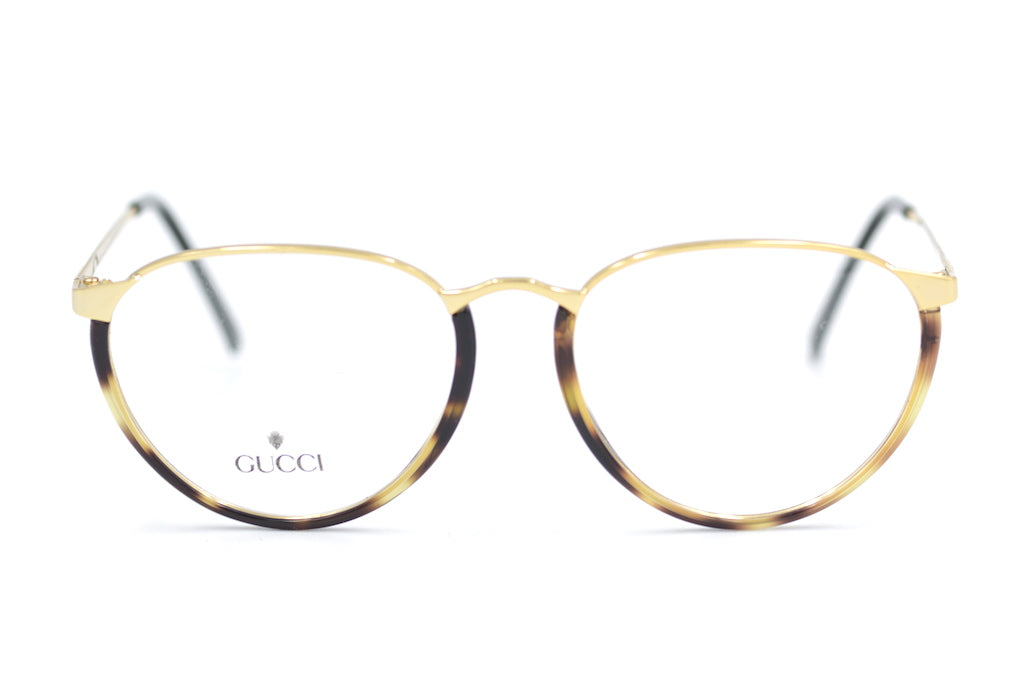 Original Title: Gucci 2326 52M   Optimized Title: **Gucci 2326 52M Sunglasses - Luxury Designer Shades for Men & Women | UV Protection & Fashion Statement (Perfect for Travel, Driving & Outdoor Activities)**