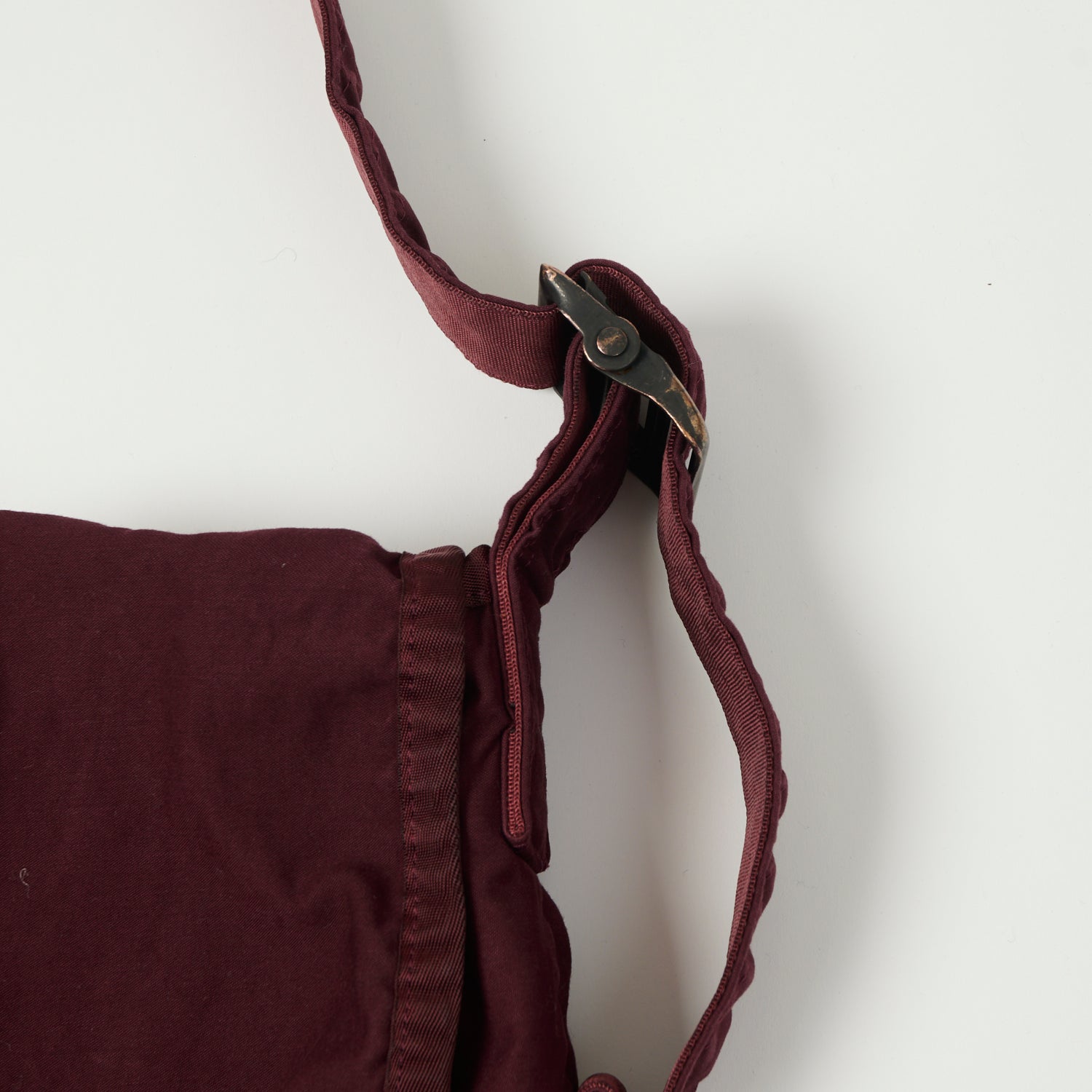Premium Porter Yoshida & Co. Large Crag Messenger Bag in Burgundy - Durable Crossbody Bag for Work, Travel & Everyday Use