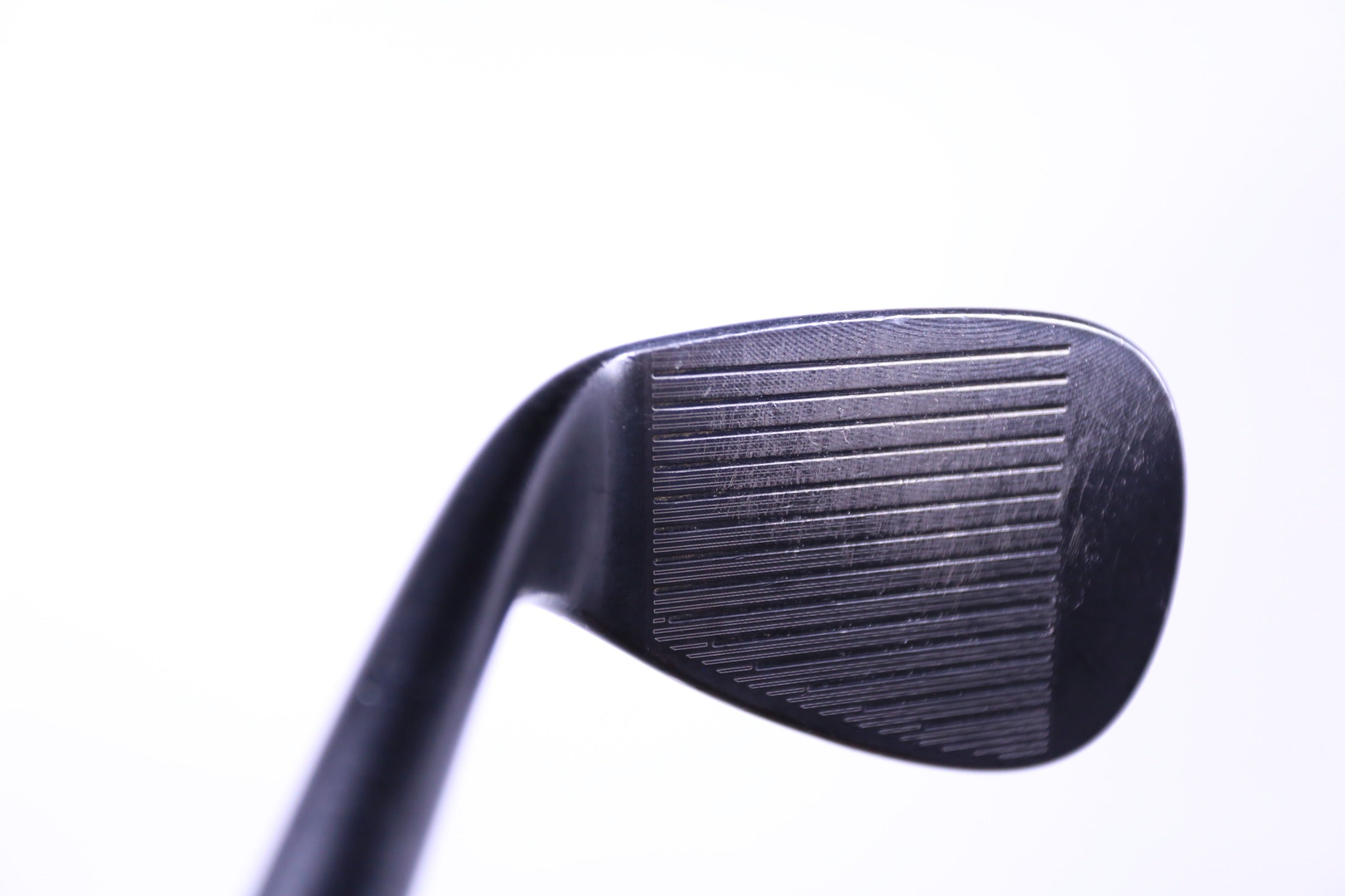 Used Cleveland 588 RTX Black Pearl Gap Wedge Golf Club - Right Handed 52° Wedge Flex - Perfect for Short Game & Approach Shots on the Course