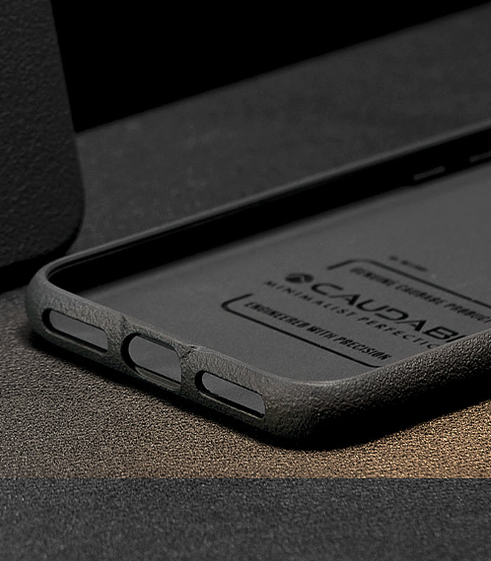 Premium Leather Sheath Case for iPhone SE (2022) - Slim Protective Cover with Precise Cutouts | Perfect for Everyday Use, Travel & Outdoor Activities