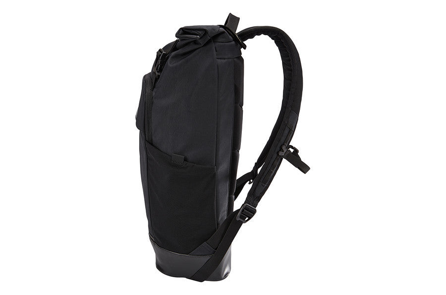 Thule Paramount Daypack - Lightweight Hiking Backpack for Men & Women, Durable Black Daypack for Travel, Work & Outdoor Adventures