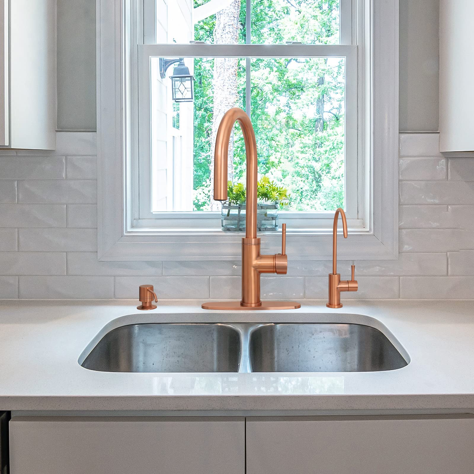 **Solid Brass Pull Out Kitchen Faucet with Deck Plate - Single Handle Pull Down Sprayer Sink Faucet (Copper) - Perfect for Modern Kitchens, Renovations & High-End Homes**