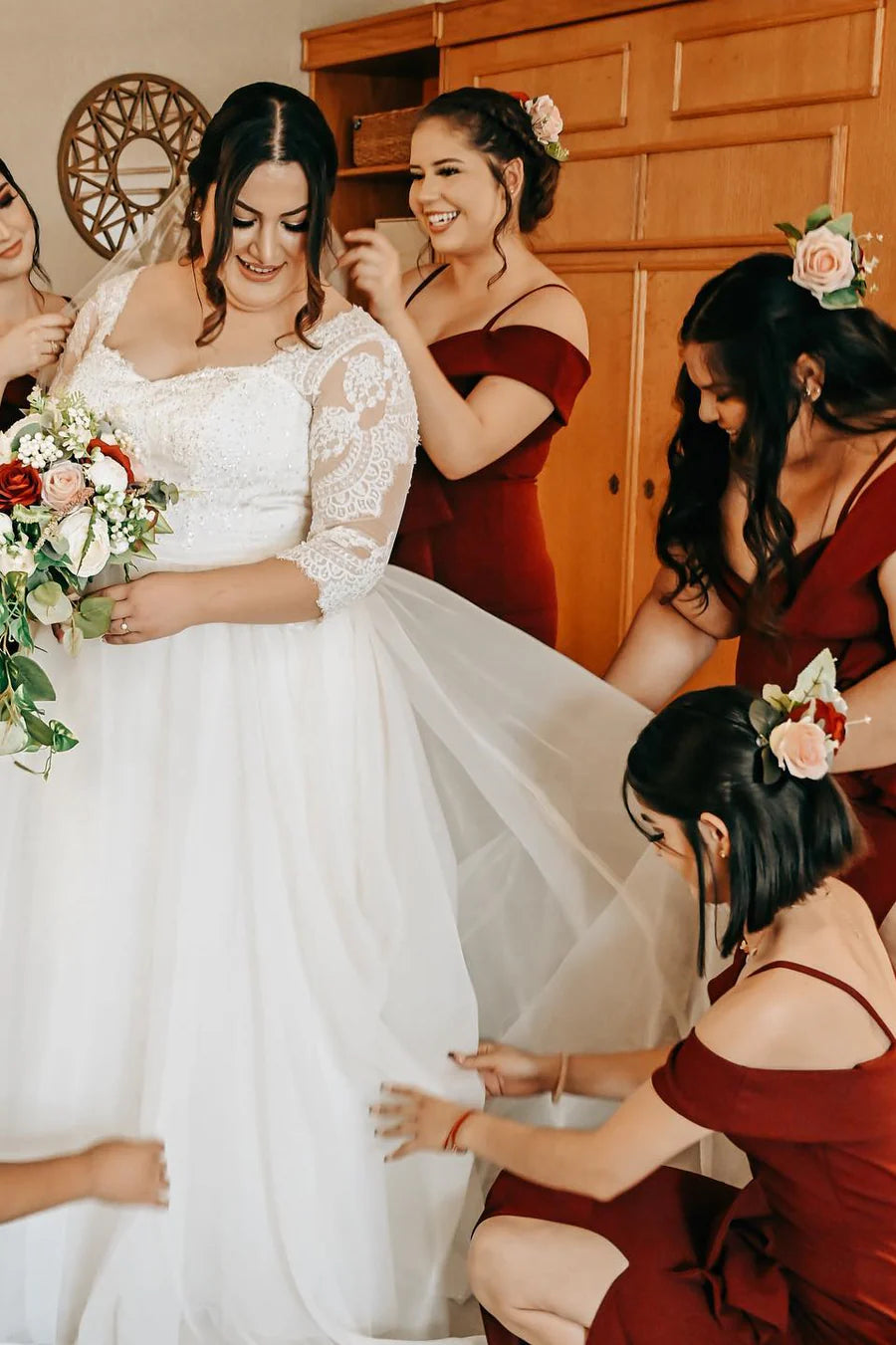 Elegant Off-the-Shoulder Burgundy Mermaid Bridesmaid Dress for Weddings & Formal Events - Perfect for Beach Weddings, Evening Galas & Special Occasions