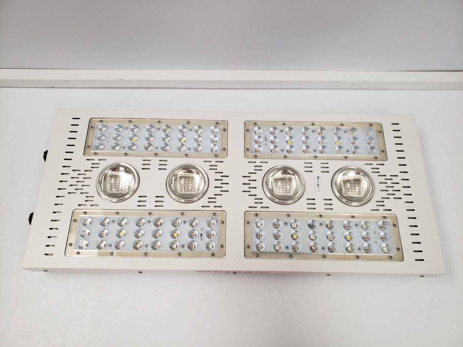 Maxbloom X8 Plus Full Spectrum LED Grow Light for Indoor Plants - Hydroponics, Greenhouse & Home Gardening