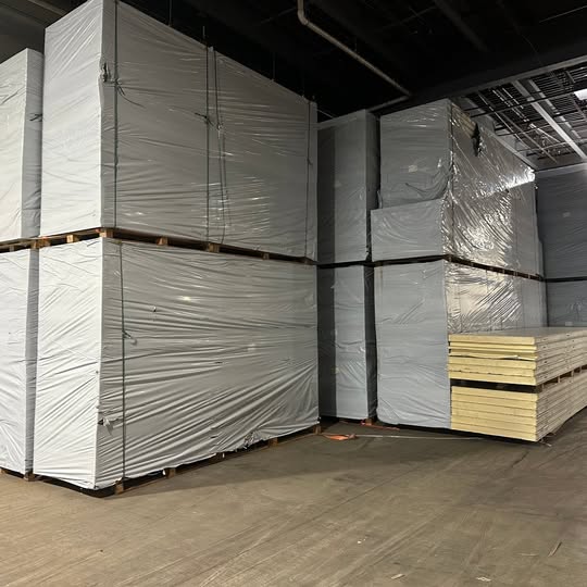 Custom Cold Refrigerated Warehouse for Commercial & Industrial Use | Food Storage, Pharmaceutical Preservation & Logistics Solutions