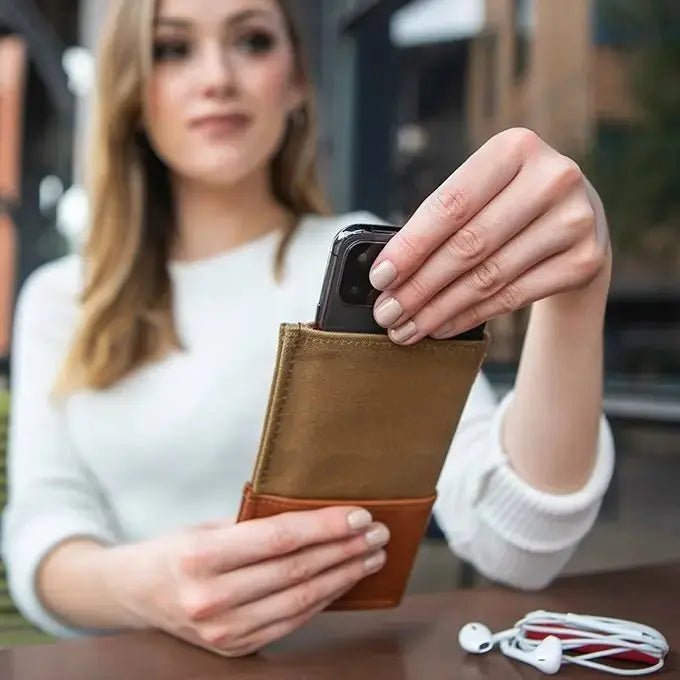 Durable RFID Blocking Leather Wallet for Men - Slim Minimalist Bifold Wallet with Money Clip, Perfect for Travel, Business & Everyday Use