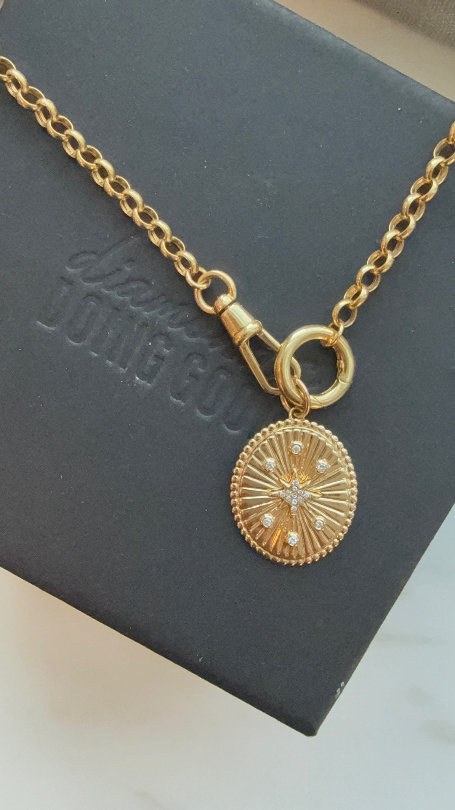 Compass Charm Pendant Necklace for Women - Vintage Nautical Jewelry Gift for Travel Lovers, Adventurers & Wanderers | Perfect for Hiking, Camping, Road Trips & Outdoor Exploration