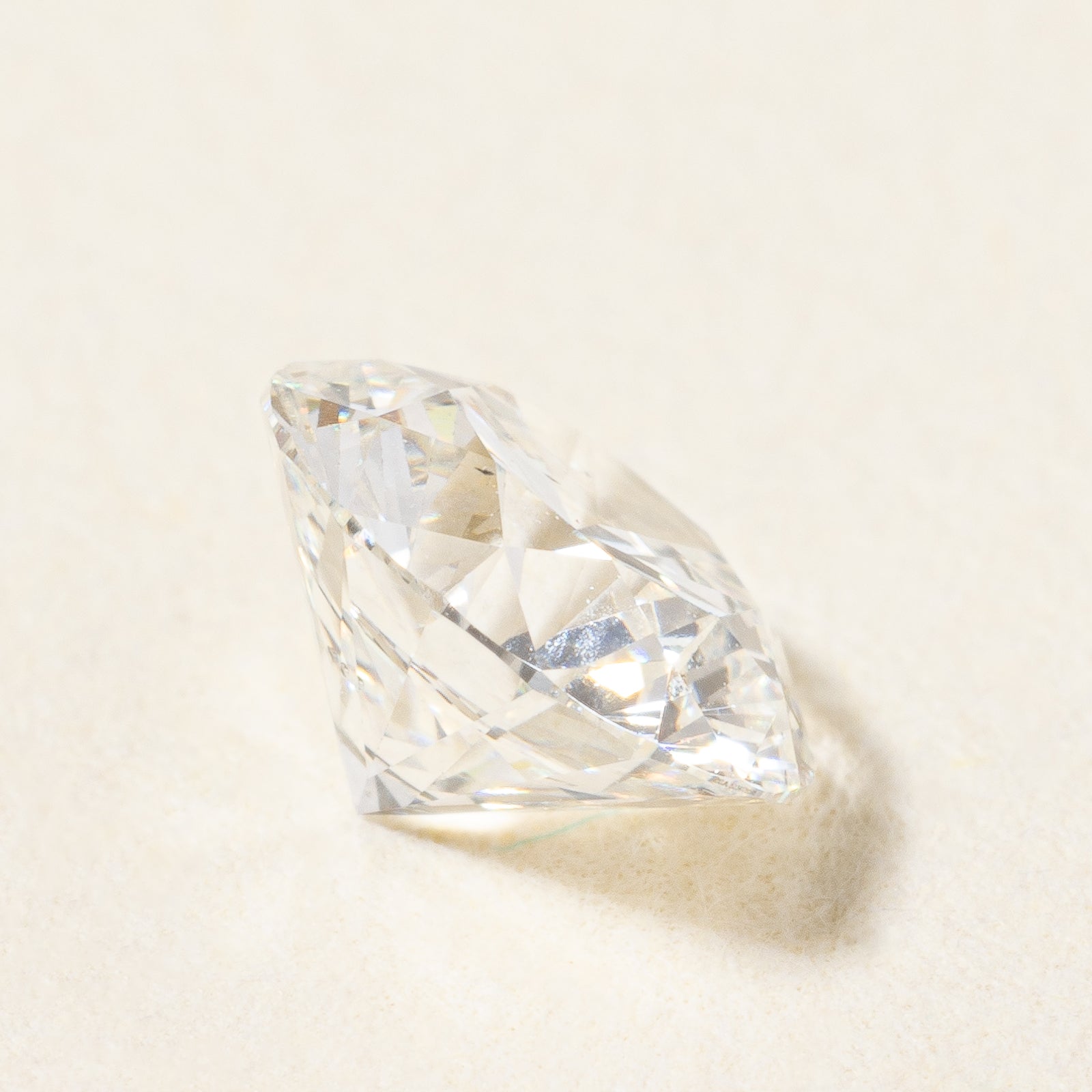 GIA Certified 0.60ct Round Brilliant Cut Loose Diamond - Ideal for Engagement Rings & Fine Jewelry Making