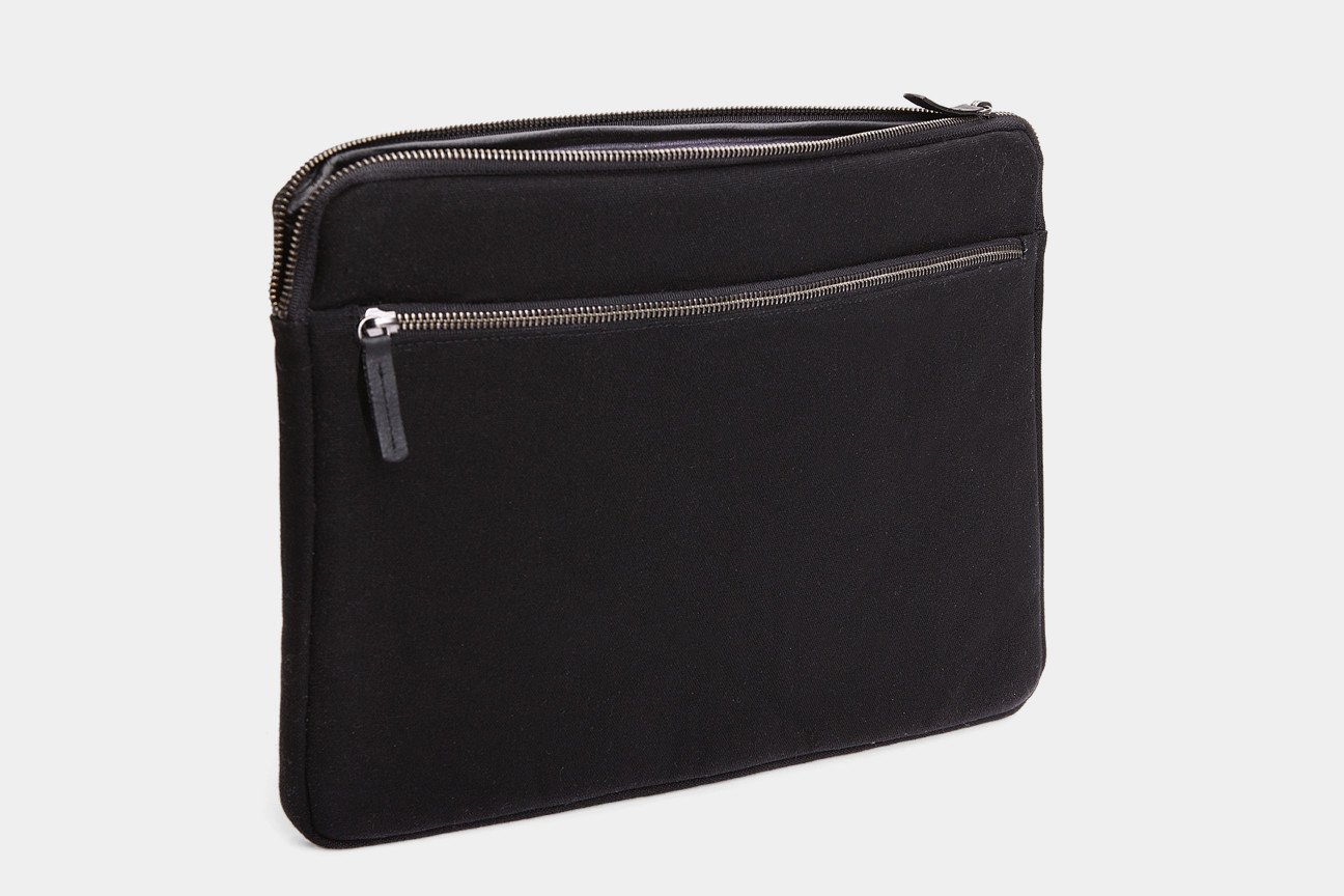 Premium Black Waxed Cotton Sleeve Case for 15