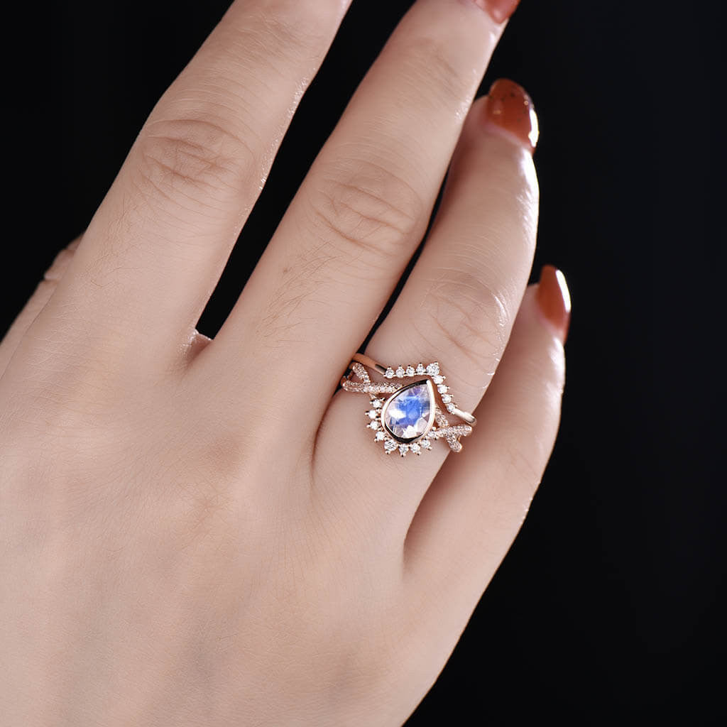 1 Carat Pear Shaped Moonstone Engagement Ring Set with Rose Gold Diamond Wedding Band - Perfect for Bridal Jewelry, Anniversary Gifts & Romantic Proposals