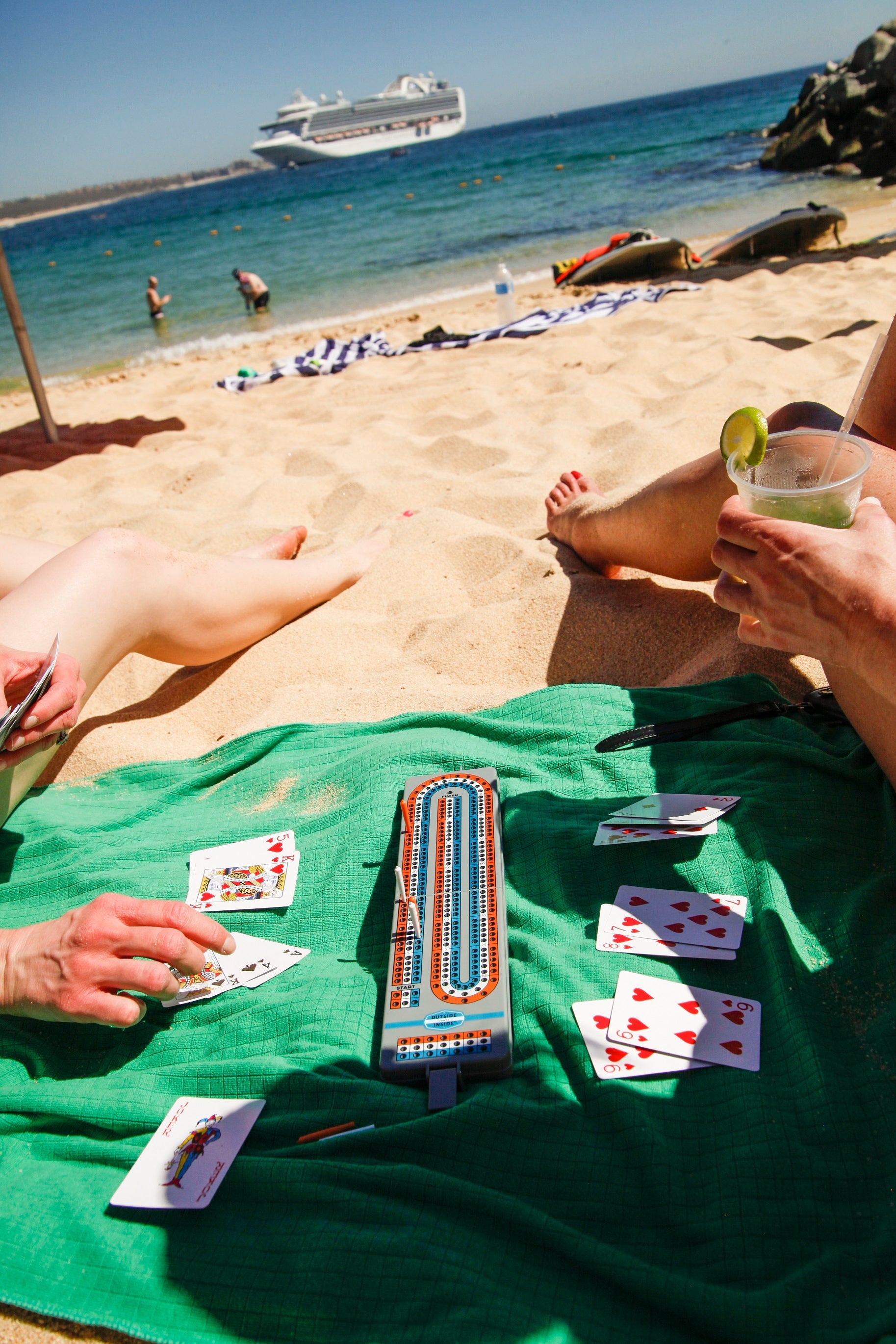 Portable Backpack Cribbage Board Game Set - Travel Friendly Wooden Cribbage for Camping, Hiking & Outdoor Adventures