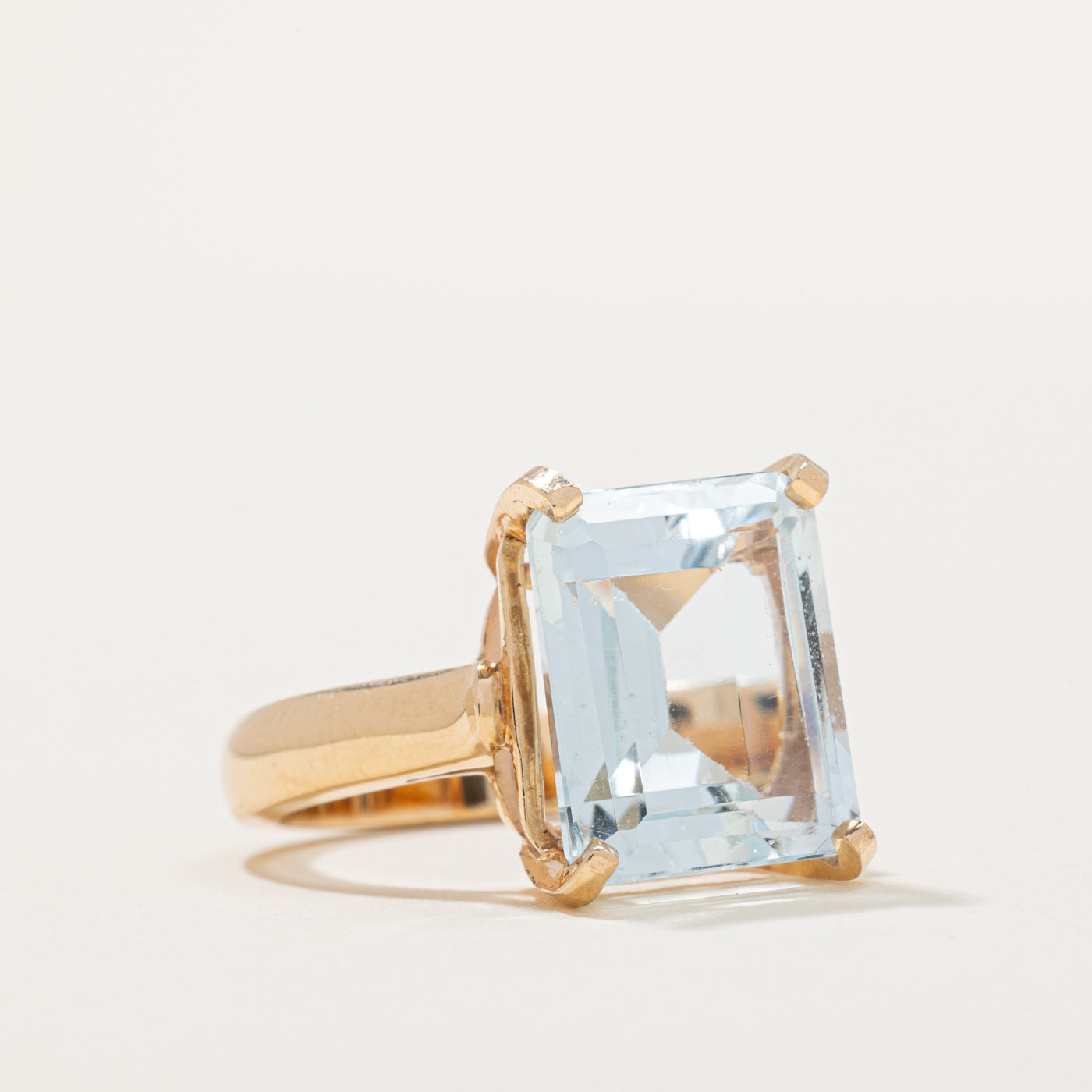 10.00ct Blue Topaz Cocktail Ring - Size 7 | Elegant Statement Jewelry for Evening Parties, Weddings & Special Occasions