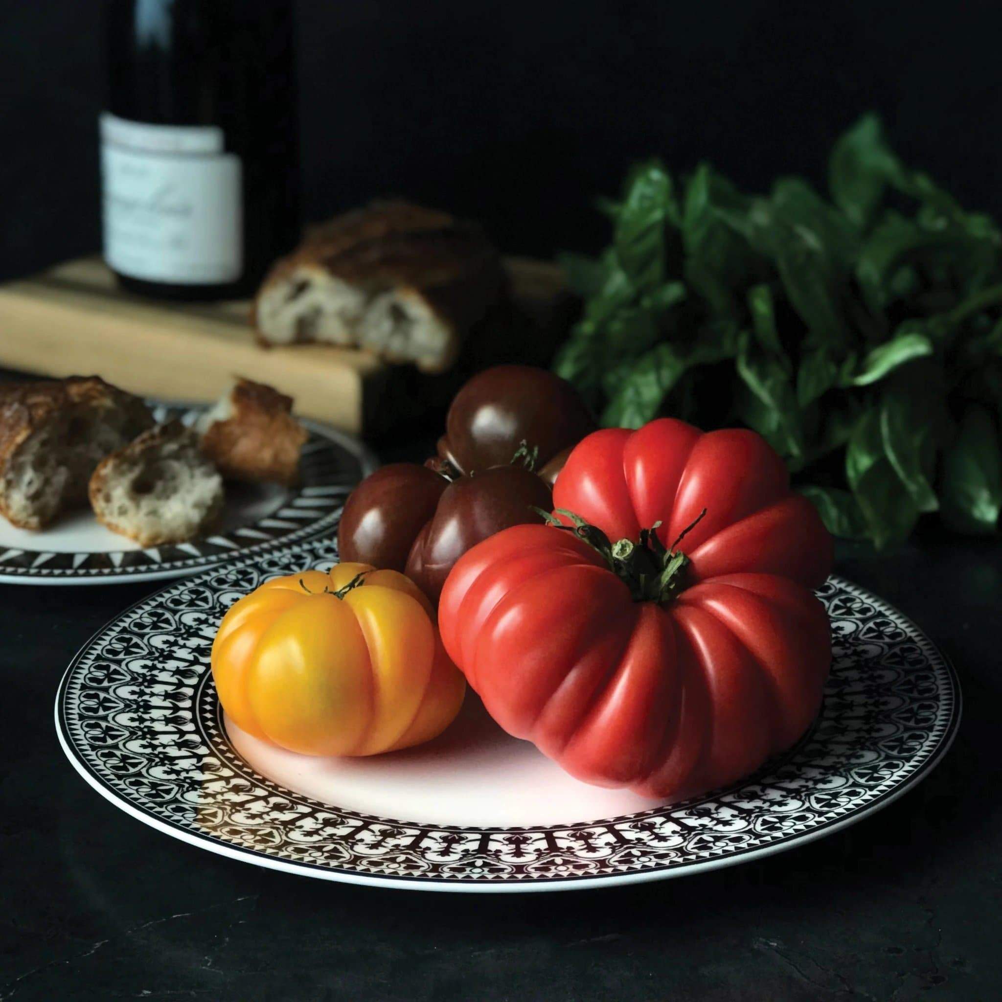 Elegant Black and White Porcelain Dinner Plate Set - Premium Ceramic Plates for Formal Dining, Wedding, and Holiday Gatherings - Dishwasher & Microwave Safe