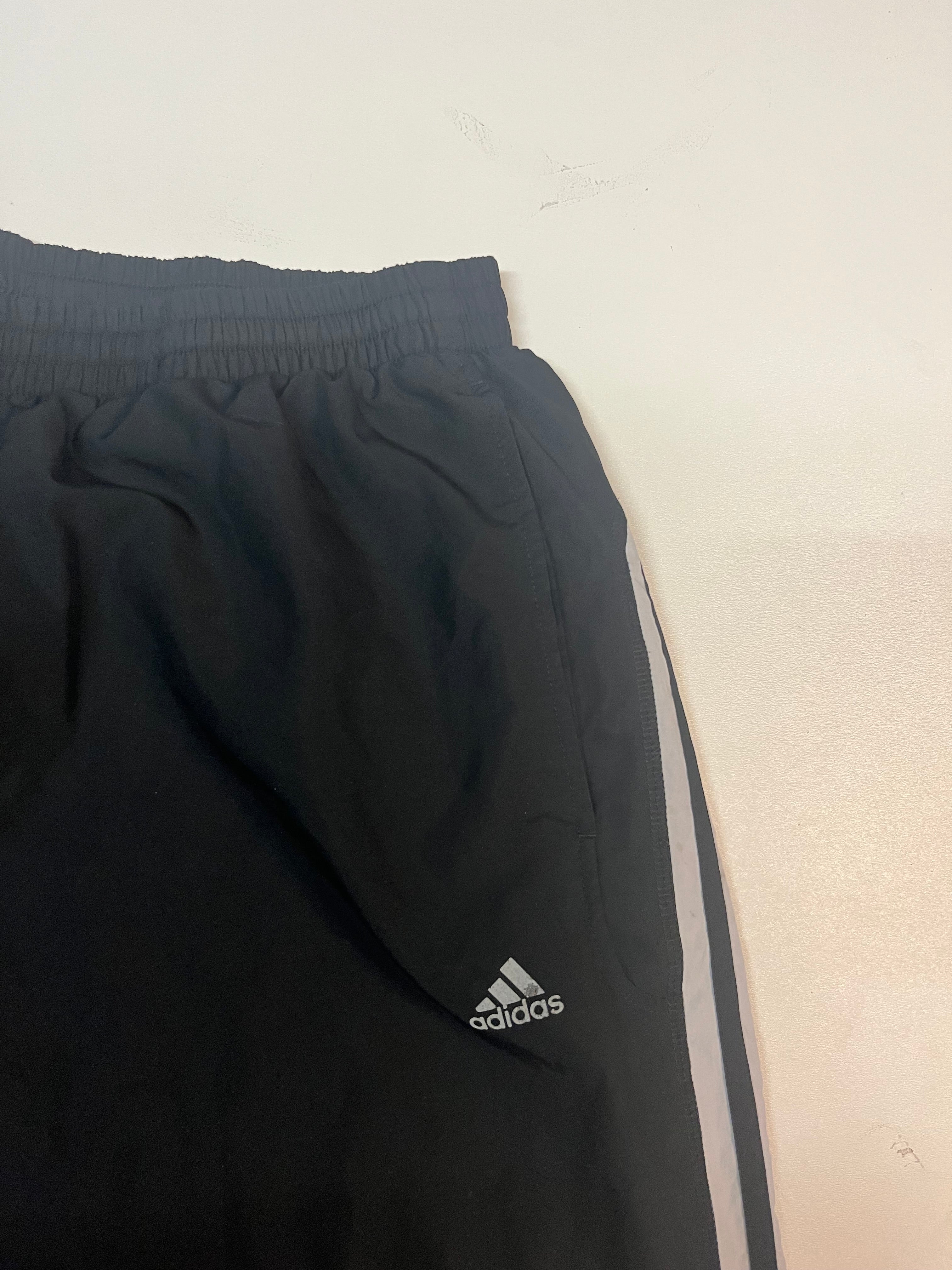 Vintage Adidas Trackpants Men's Baggy Sweatpants M 2371 - Retro 90s Style for Casual Wear, Street Fashion & Gym Workouts