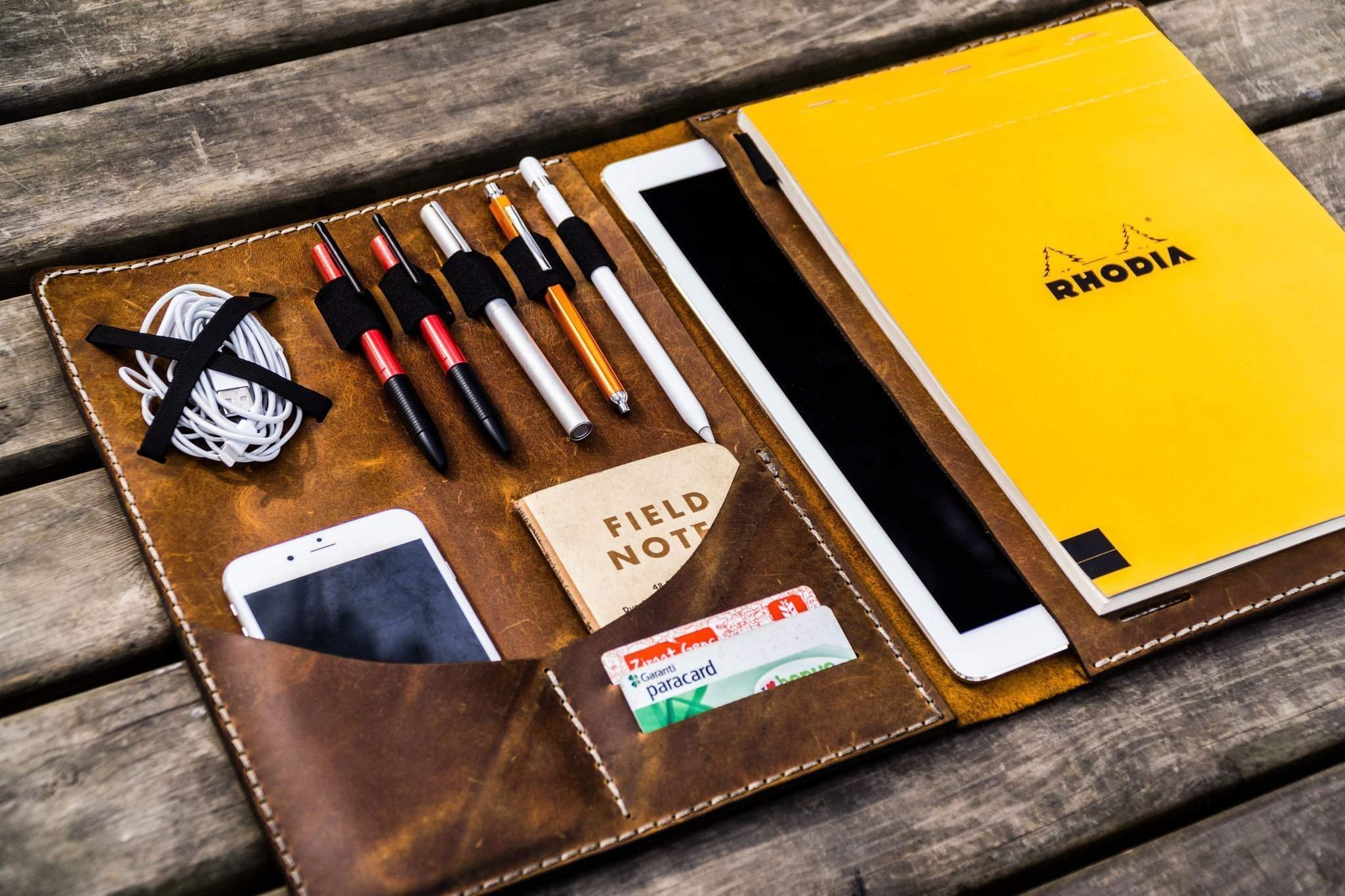 Moleskine Professional A4 Leather Workbook - Crazy Horse Brown Cover - Perfect for Business Meetings, Note Taking & Office Organization