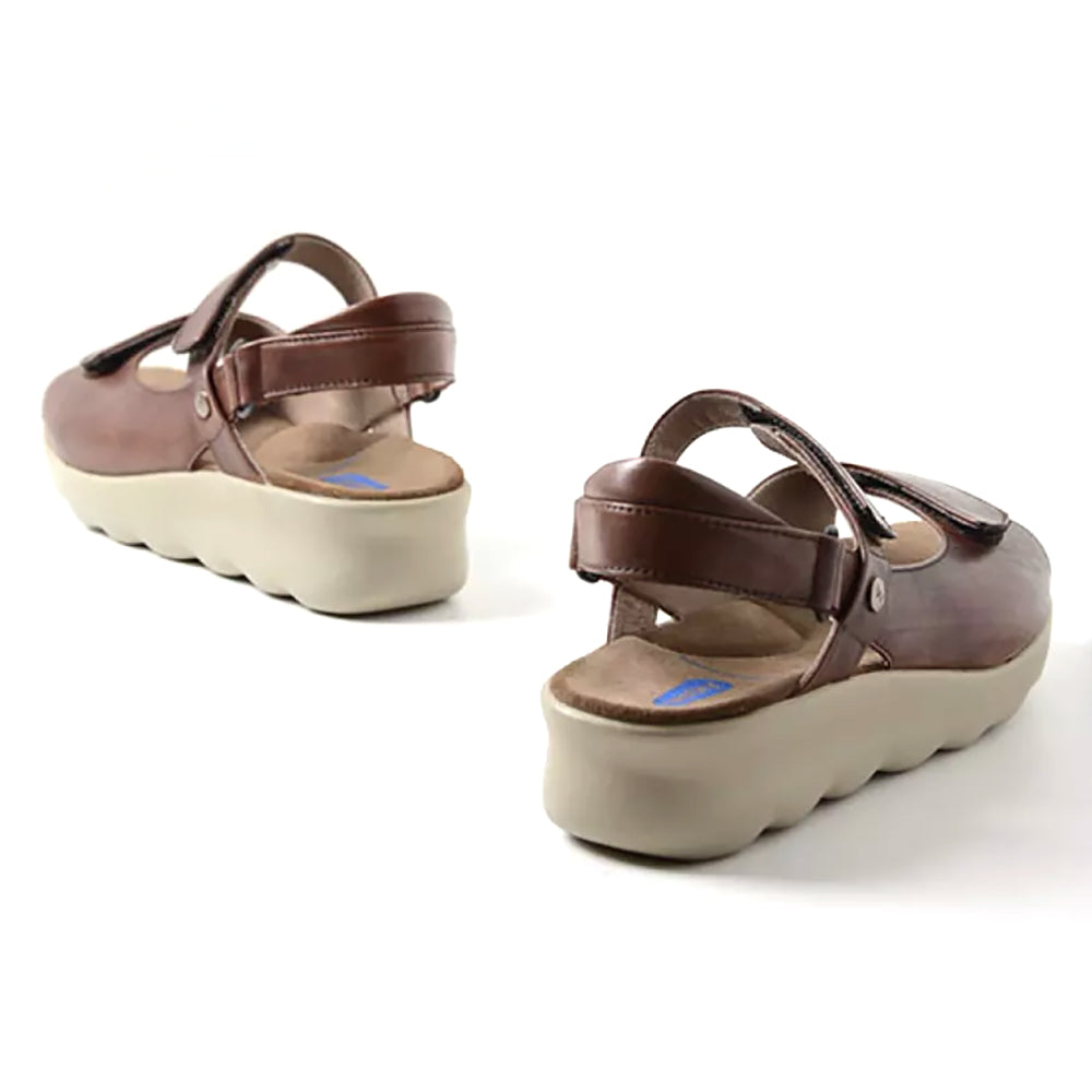 Pichu Women's Comfortable Sandals 543 Cognac - Stylish & Lightweight for Summer, Beach, and Casual Outings