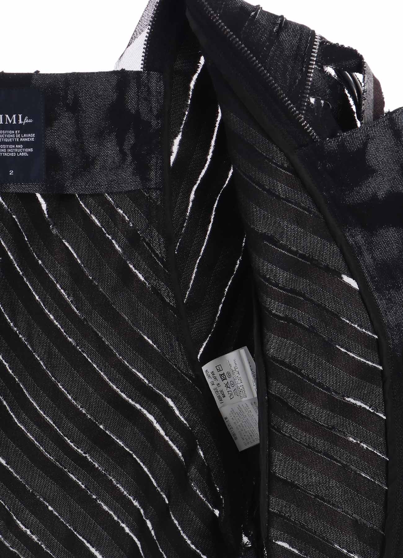 Stylish Denim Jacket with Spiral Zip & Slash Details - Trendy Outerwear for Casual & Streetwear Outfits