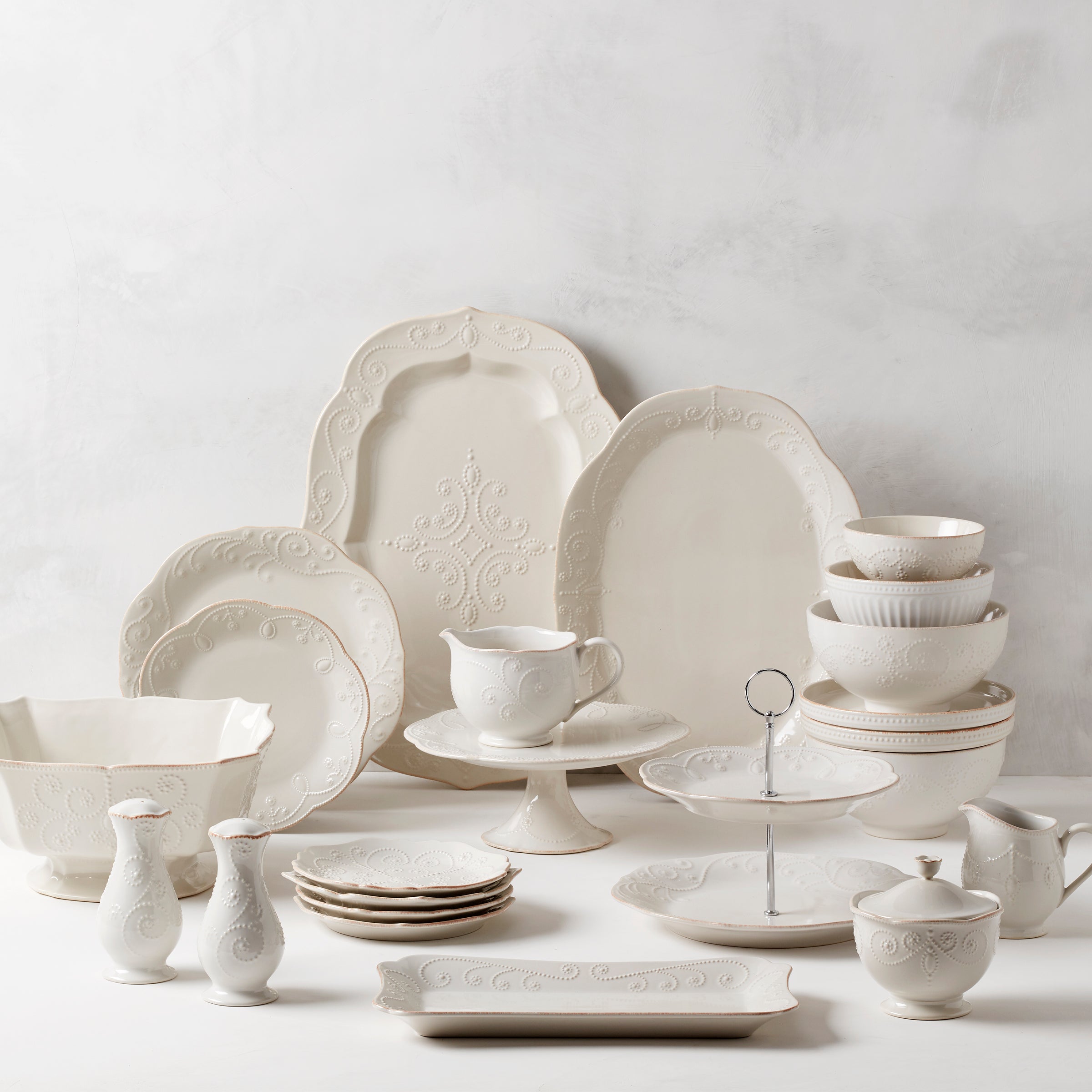 French Pearl White Pedestal Cake Stand - Elegant Dessert Display for Weddings, Parties & Afternoon Tea