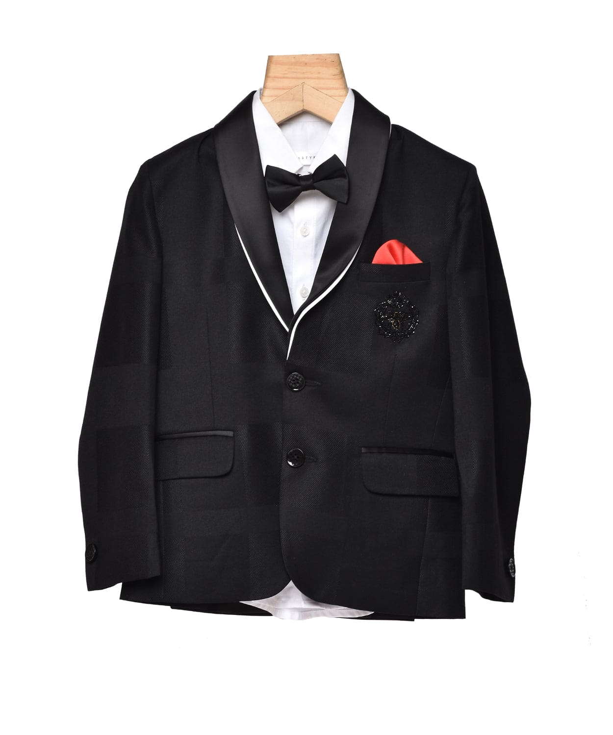 Elegant Black Tuxedo with Stylish Chest Motif - Formal Wear for Weddings, Prom & Special Events | Pre-Order Now
