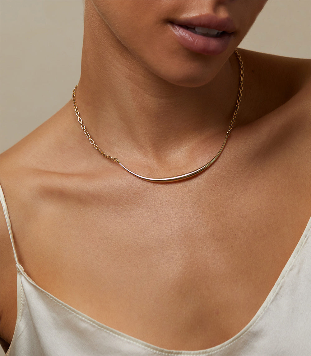Luna Crescent Layering Necklace - Dainty Moon Pendant Necklace for Women, Gold & Silver Layered Necklaces Set, Perfect for Everyday Wear, Gift for Her, Birthday, Anniversary | Boho Chic Jewelry for Date Night & Special Occasions