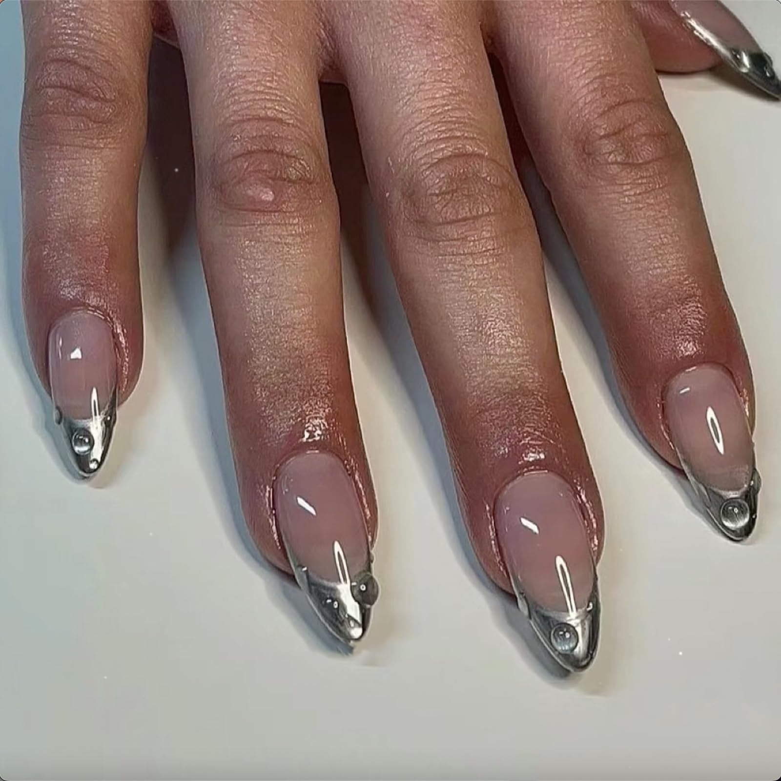 Metallic Chrome Gel Polish - Silver Mirror UV/LED Soak Off Nail Art Liner with Built-in Thin Brush for Salon & Home DIY Manicure | Perfect for Nail Art Designs, French Tips & Creative Nail Painting