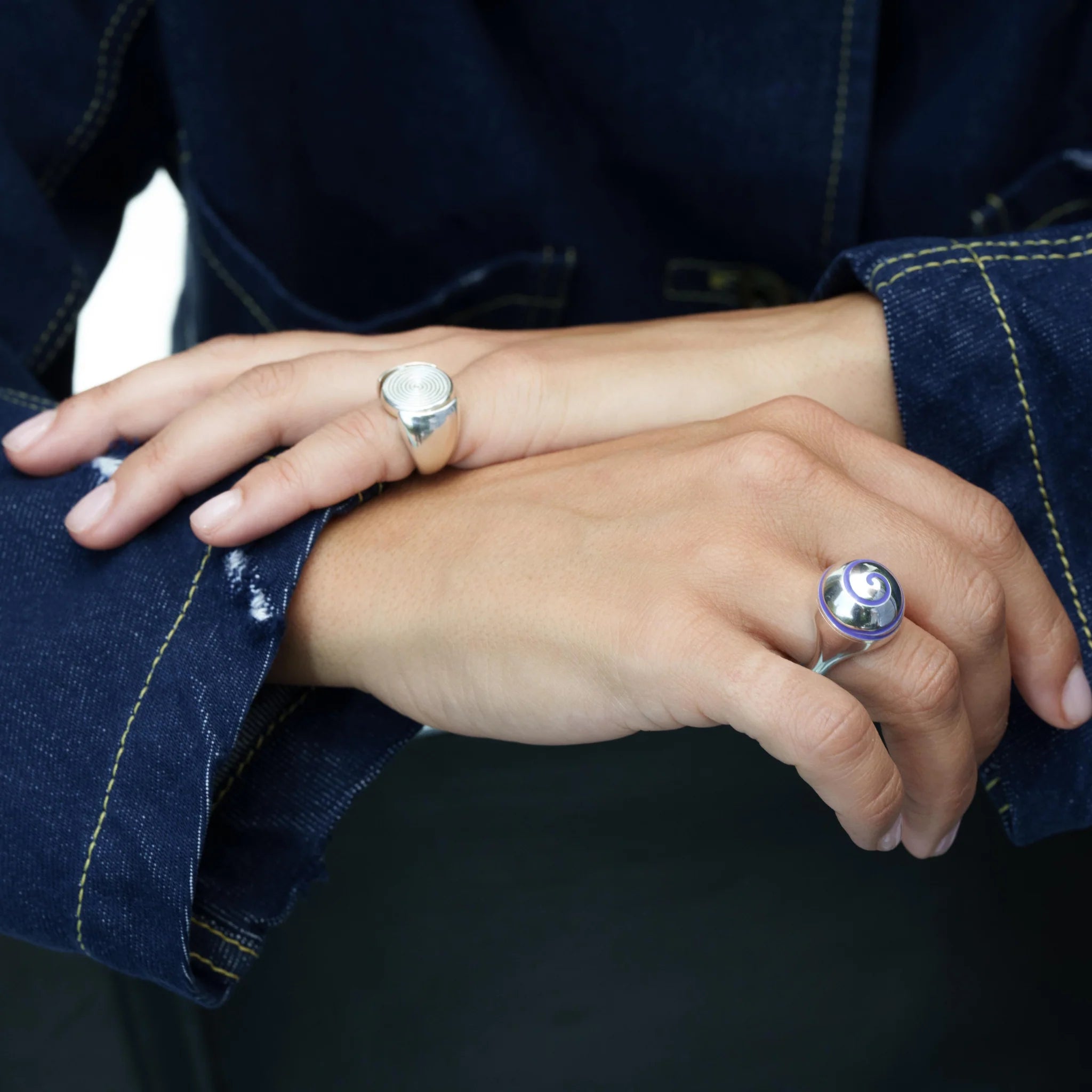 Swirl Pillbox Ring - Elegant Silver Ring for Women | Perfect for Medication Storage & Fashion Accessory