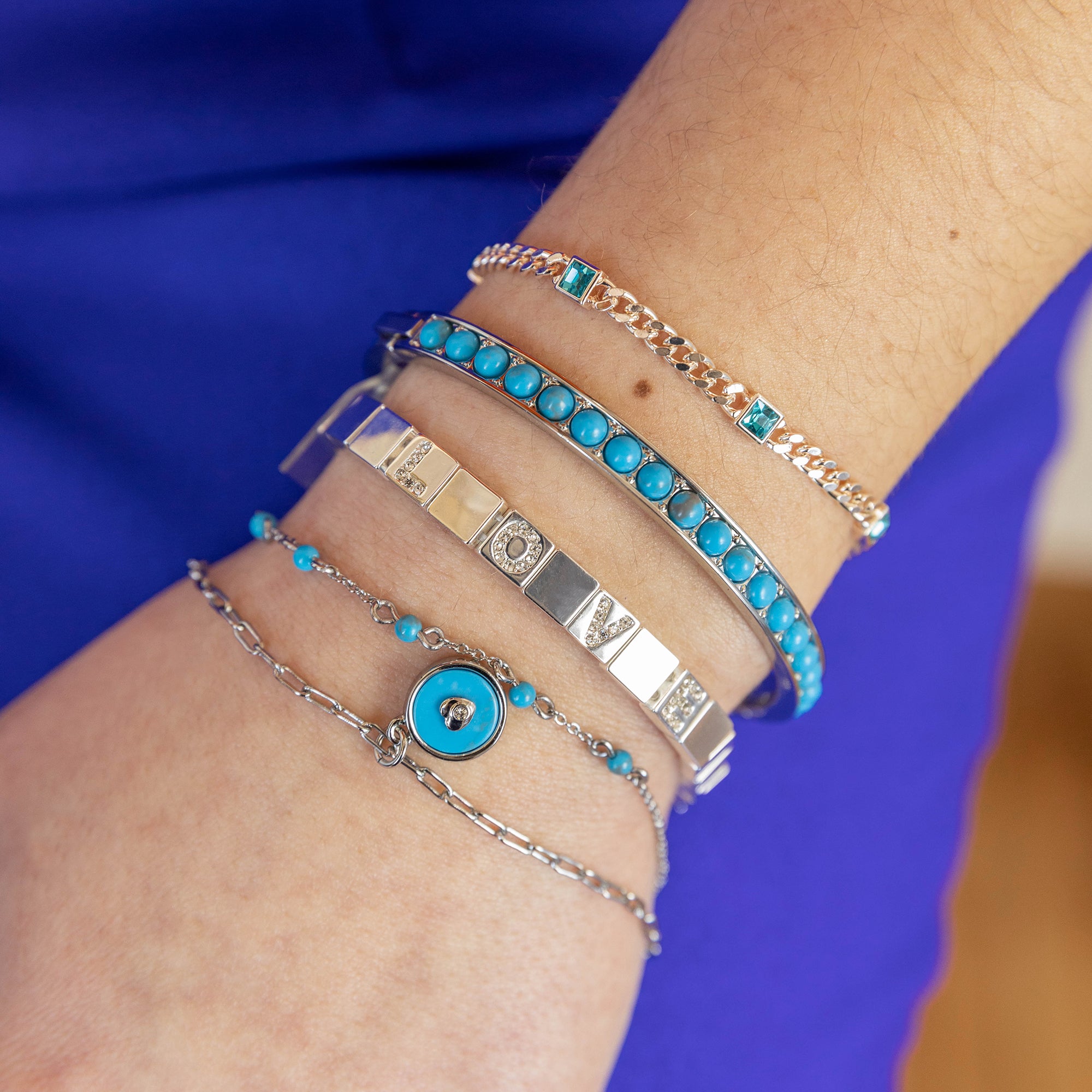 Reconstituted Turquoise Gemstone Hinge Bangle Bracelet - Elegant Jewelry for Women, Boho Chic Accessory for Casual Wear & Special Occasions