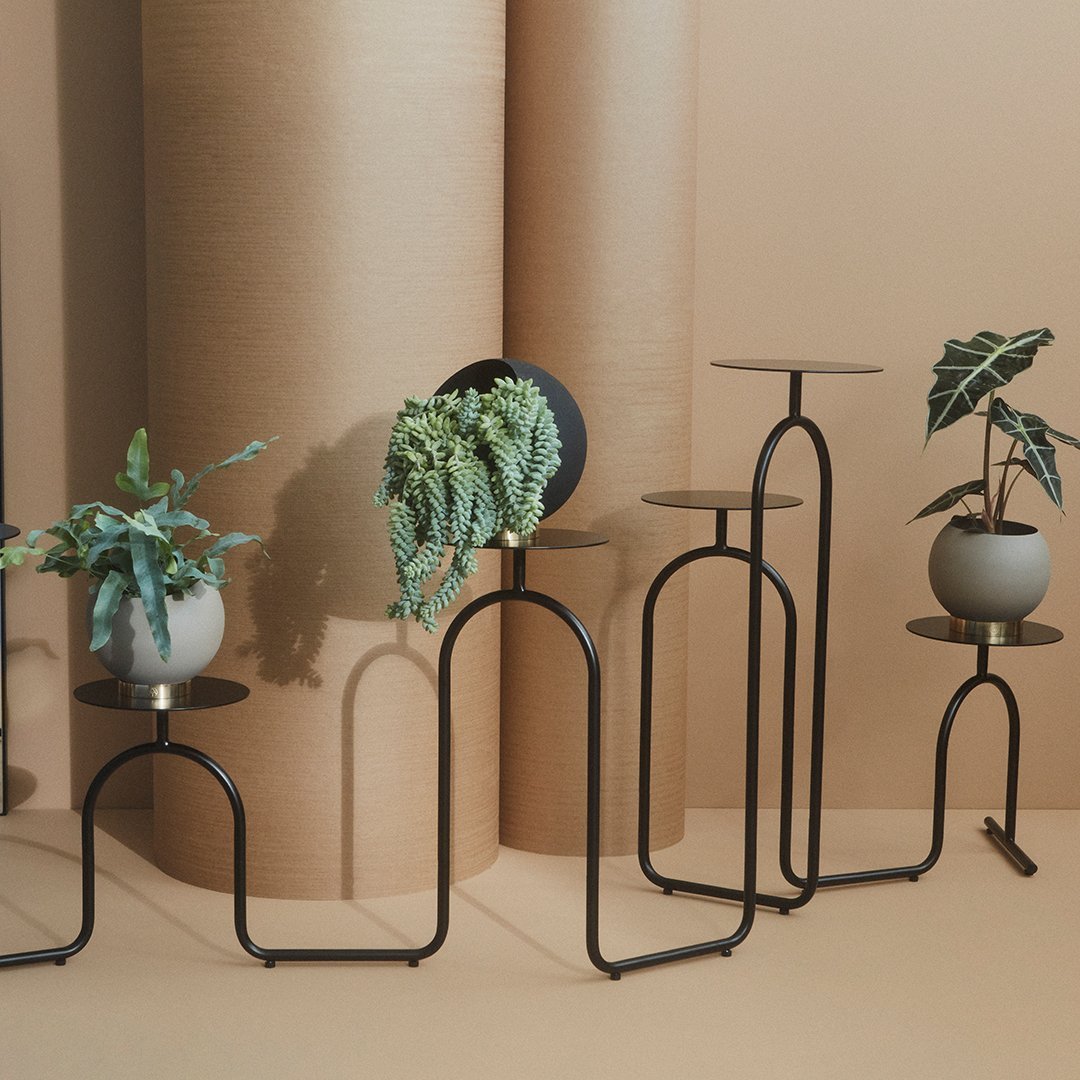 Globe Flower Pot - Decorative Ceramic Planter for Indoor & Outdoor Plants | Perfect for Home, Office, and Garden Decor