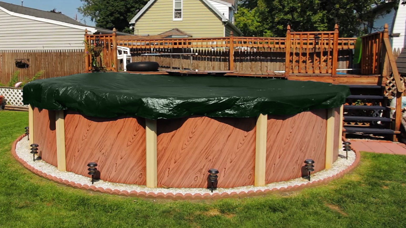 Buffalo Blizzard 28 ft Round Heavy Duty Winter Pool Cover - Supreme Plus Above Ground Pool Cover, Green/Black Reversible, Cold & UV Resistant, Shields from Debris - Perfect for Seasonal Protection & Winter Pool Maintenance