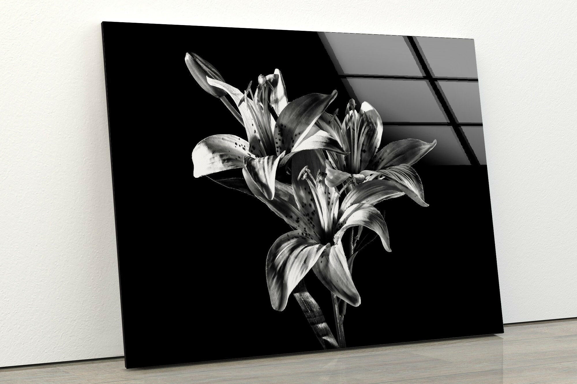 Black X-Ray Lily Flower Glass Wall Art - Elegant Home Decor for Living Room, Bedroom & Office - Perfect Gift for Housewarming, Wedding & Birthday