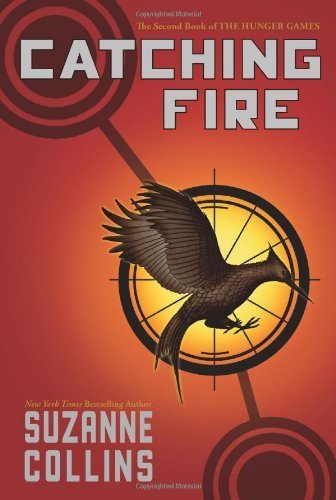 《饥饿游戏2：星火燎原》Suzanne Collins 2013年平装版 - 青少年反乌托邦小说，适合书迷收藏与课堂讨论