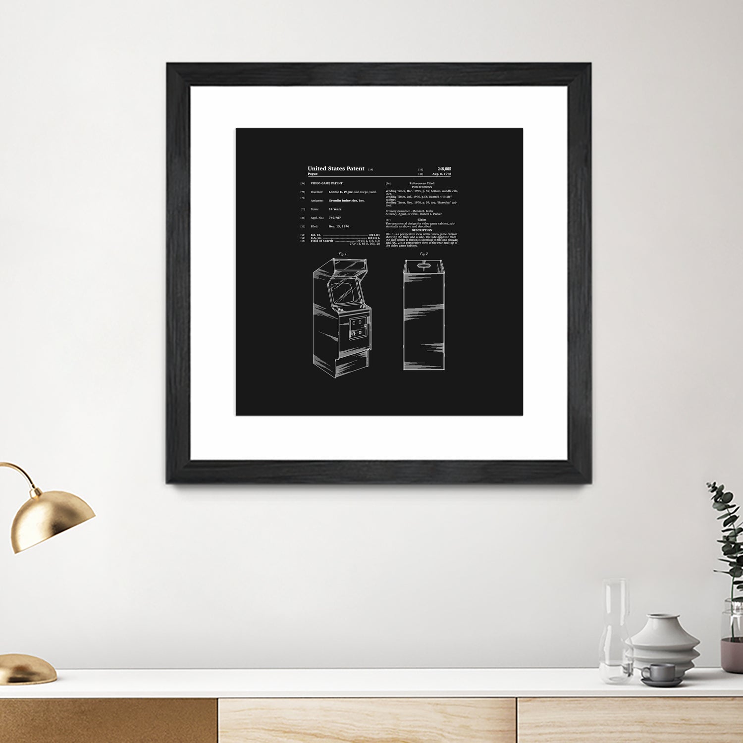 Vintage Arcade Game Patent Black - Classic Retro Gaming Machine for Home & Office Entertainment