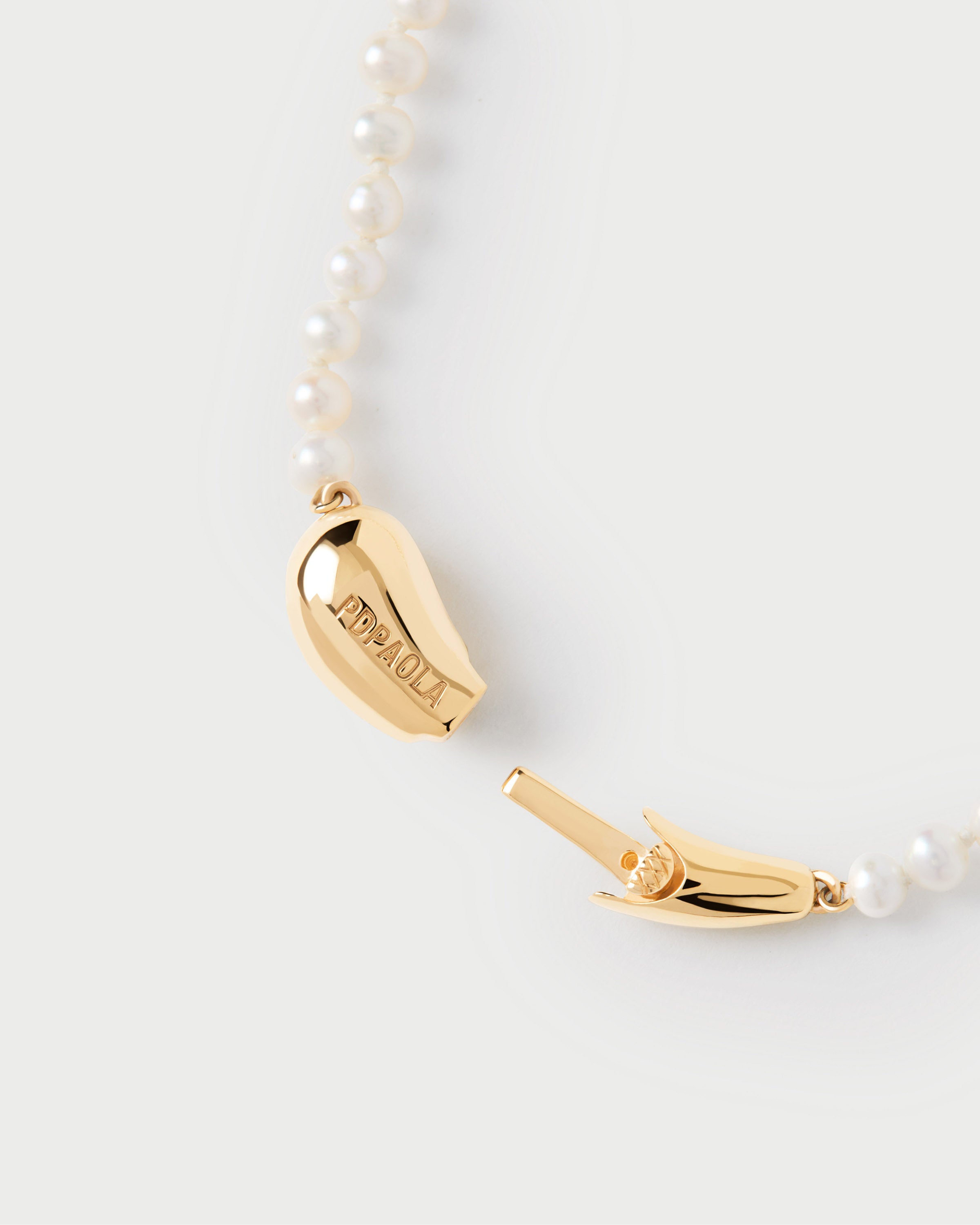 La Perla Essential Bracelet - Elegant & Minimalist Jewelry for Women | Perfect for Everyday Wear, Gifts & Special Occasions